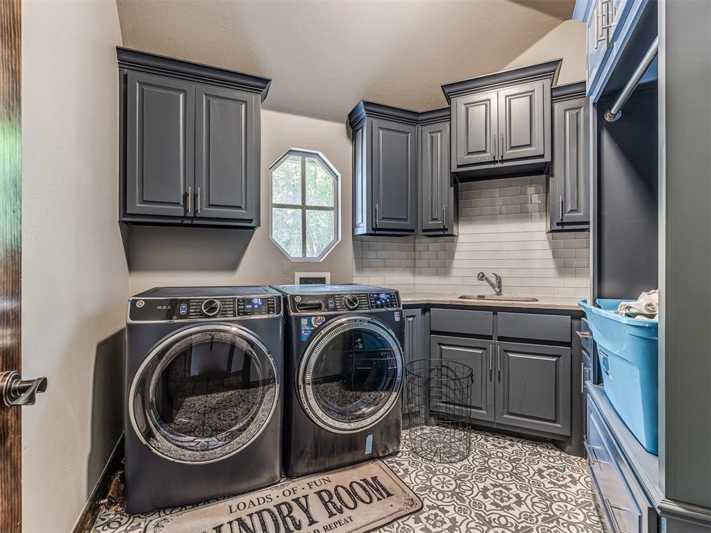 1501 SW 113th Place