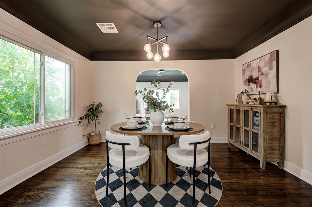 1415 N Drexel Boulevard