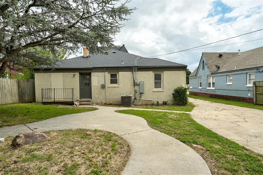 1415 N Drexel Boulevard