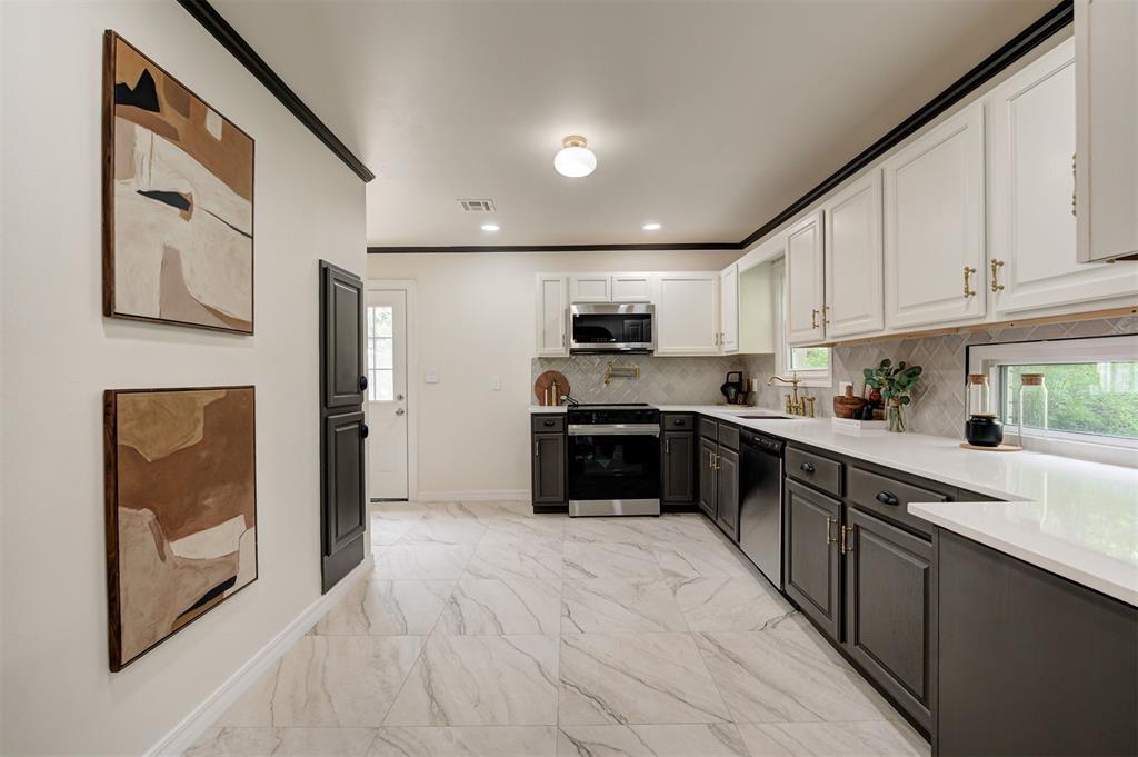 1415 N Drexel Boulevard