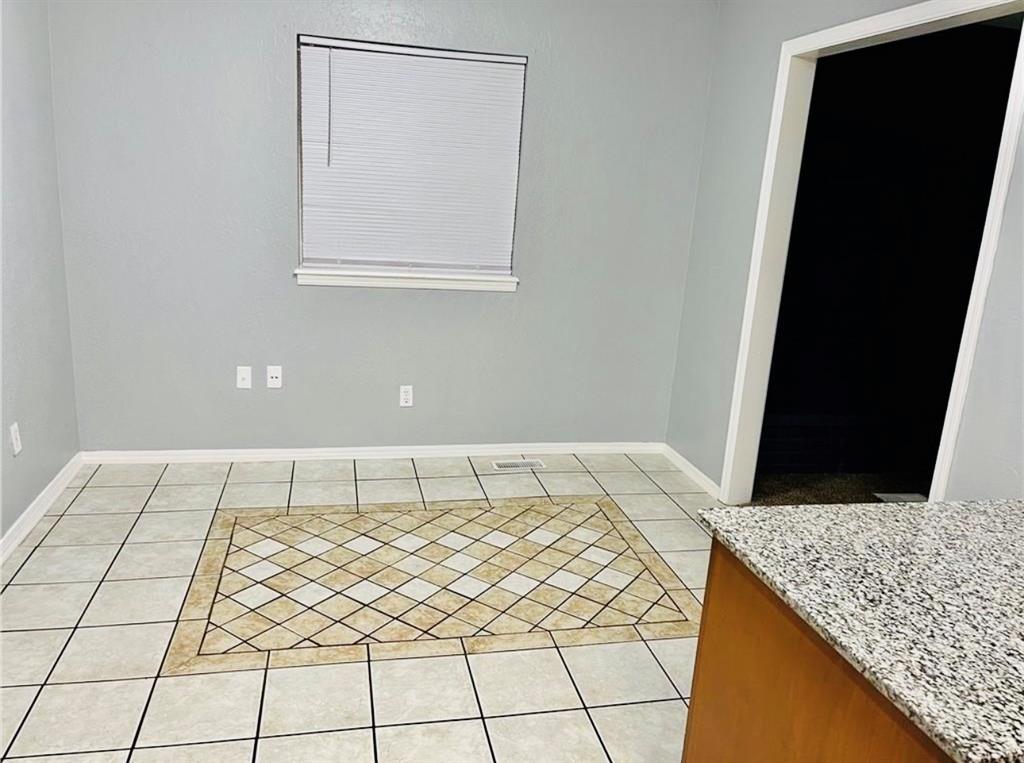 11717 N Francis Avenue