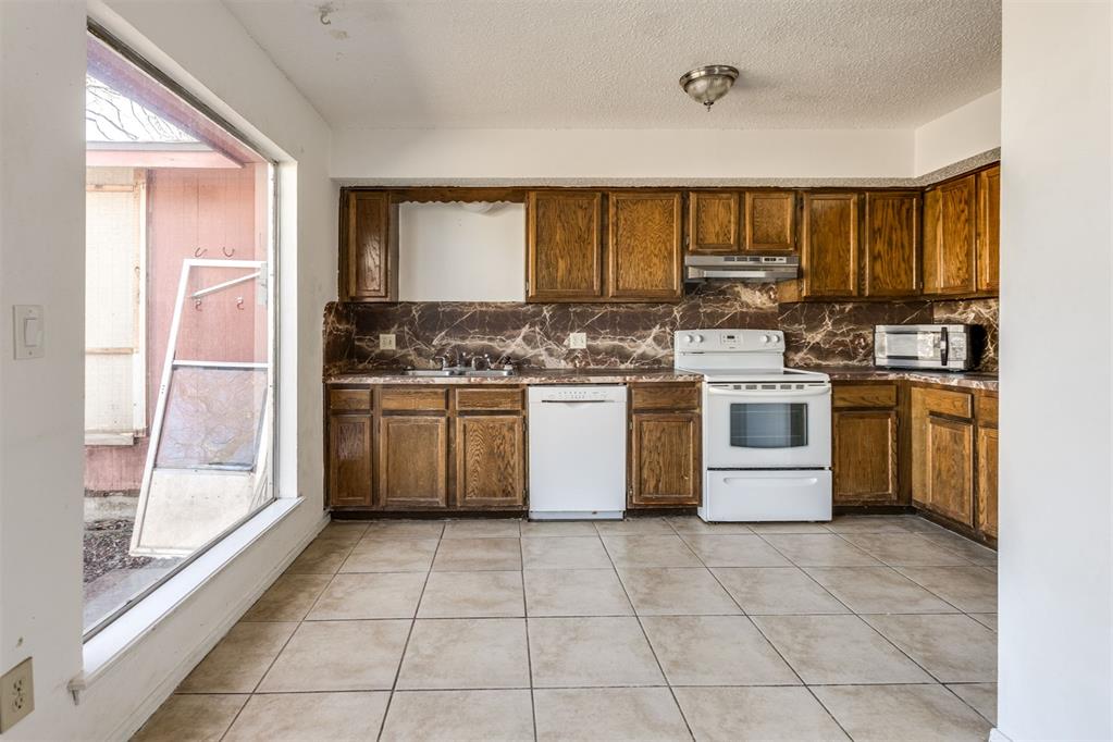 8741 Saint George Way