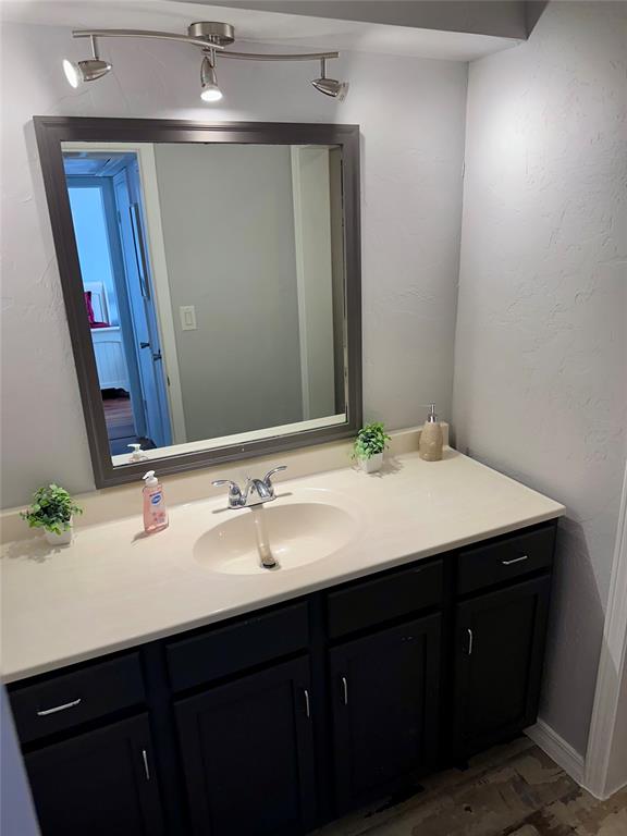 1725 E Lindsey Street Unit: 1