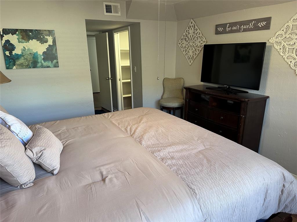 1725 E Lindsey Street Unit: 1