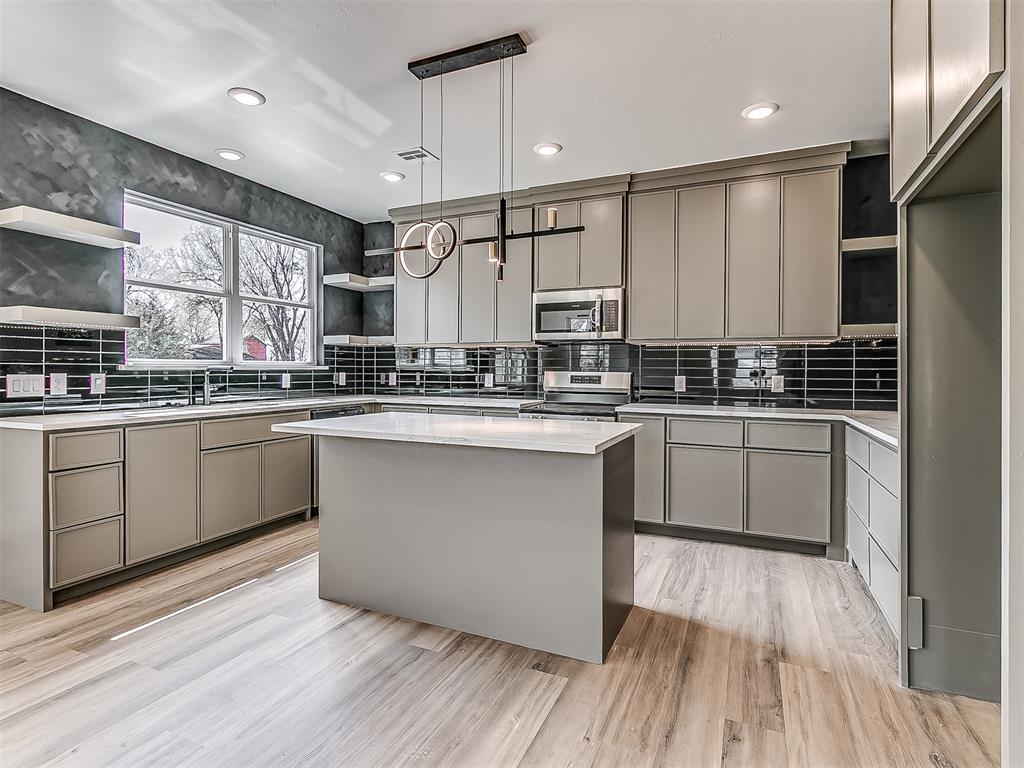 2021 NE 16th Terrace