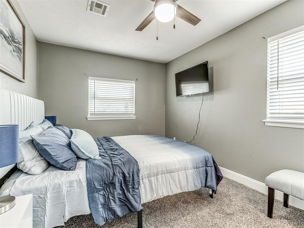 10005 Waverly Avenue