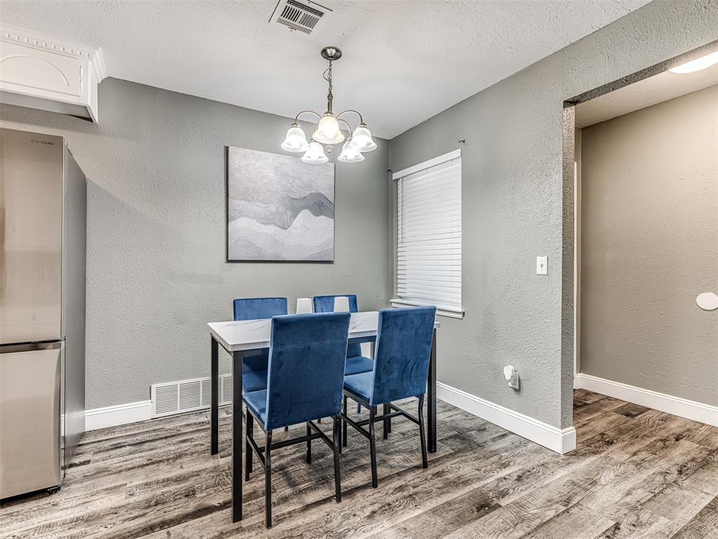 10005 Waverly Avenue