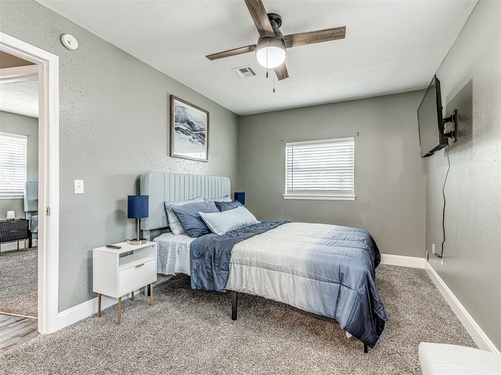 10005 Waverly Avenue