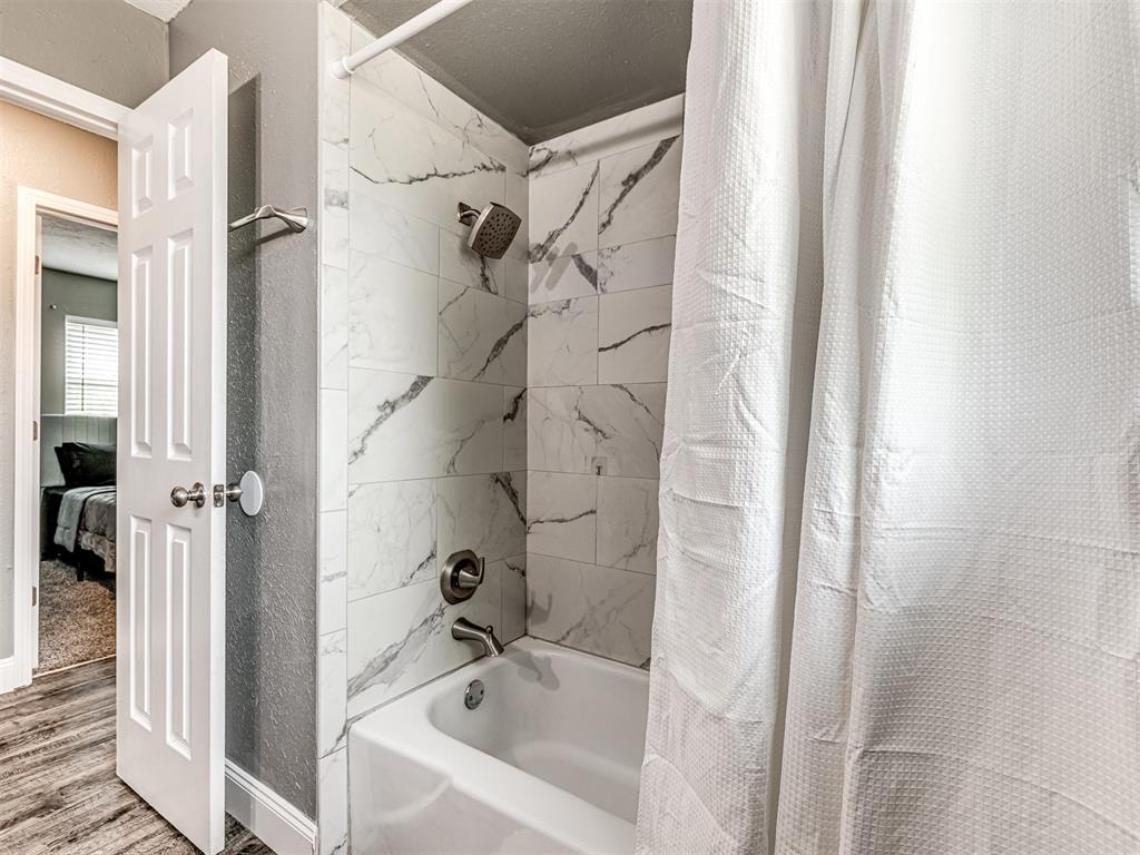 10005 Waverly Avenue