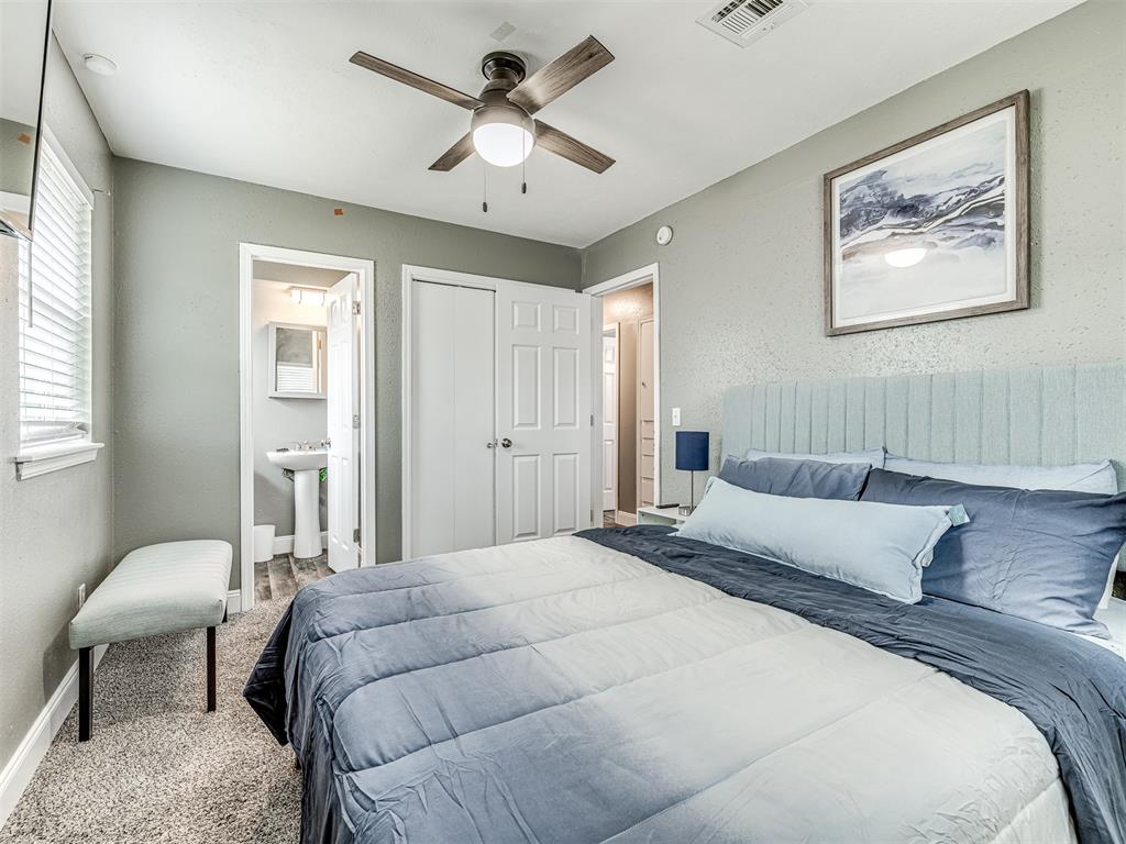 10005 Waverly Avenue