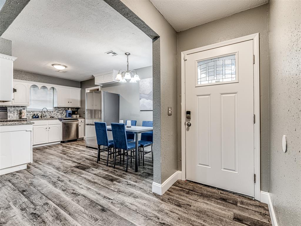 10005 Waverly Avenue