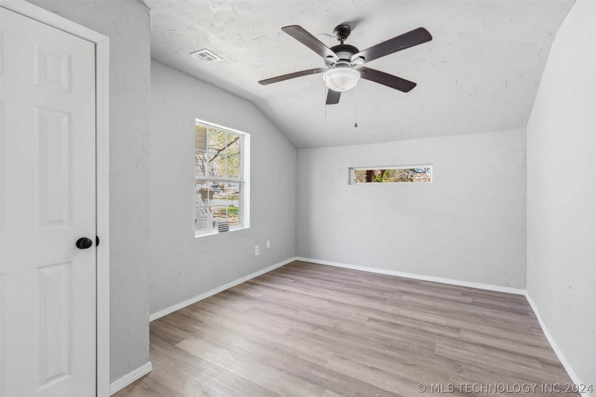 20 W 50th Street N