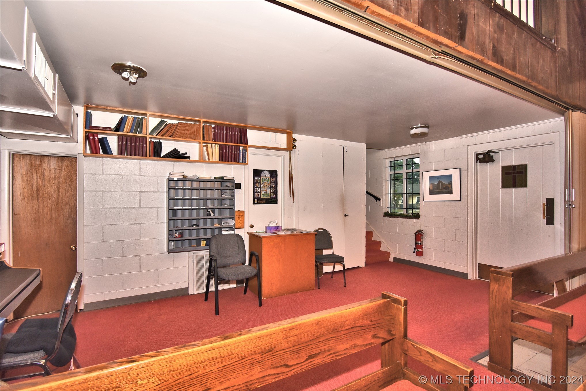 2330 N Quaker Avenue