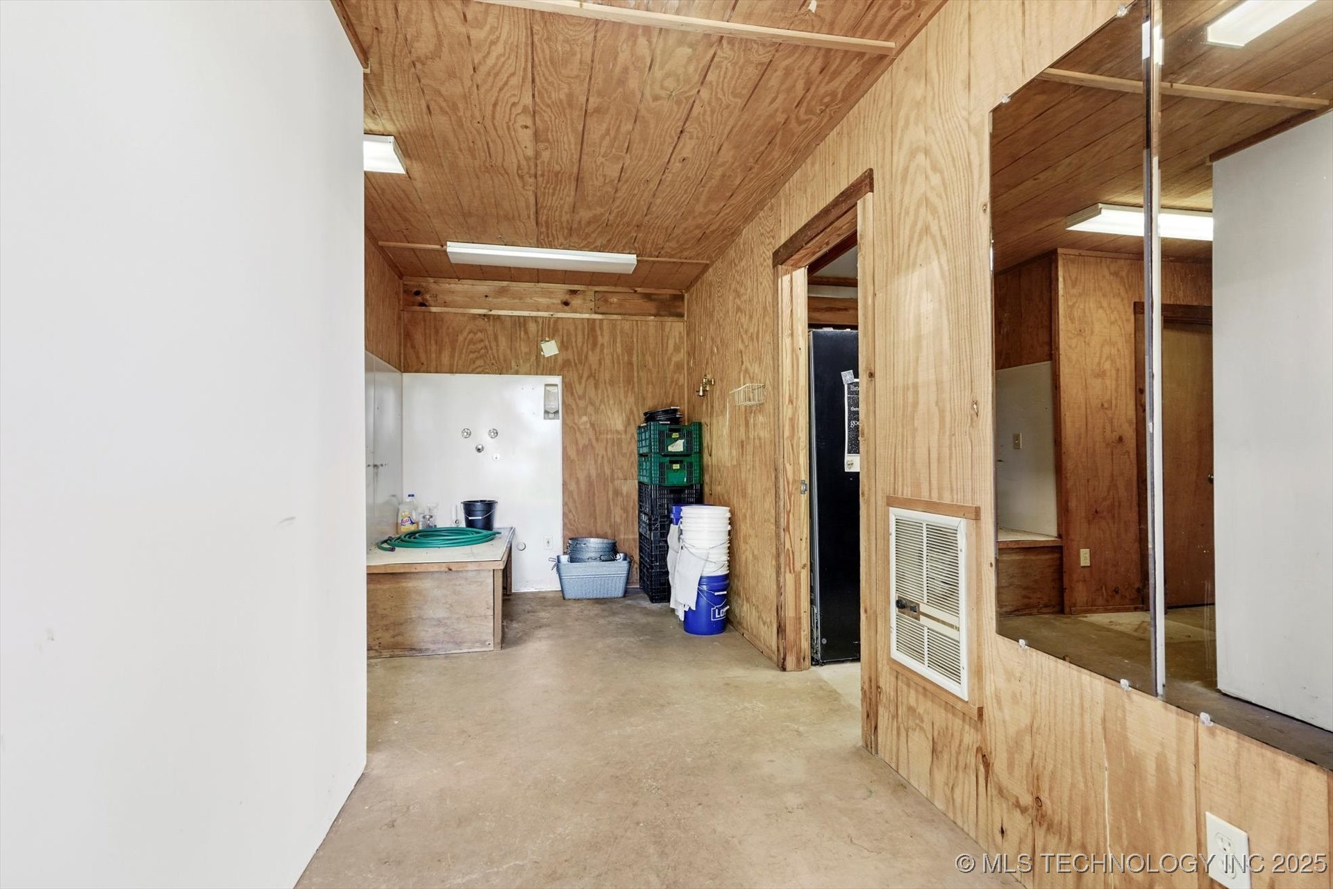 21524 W 41st Street