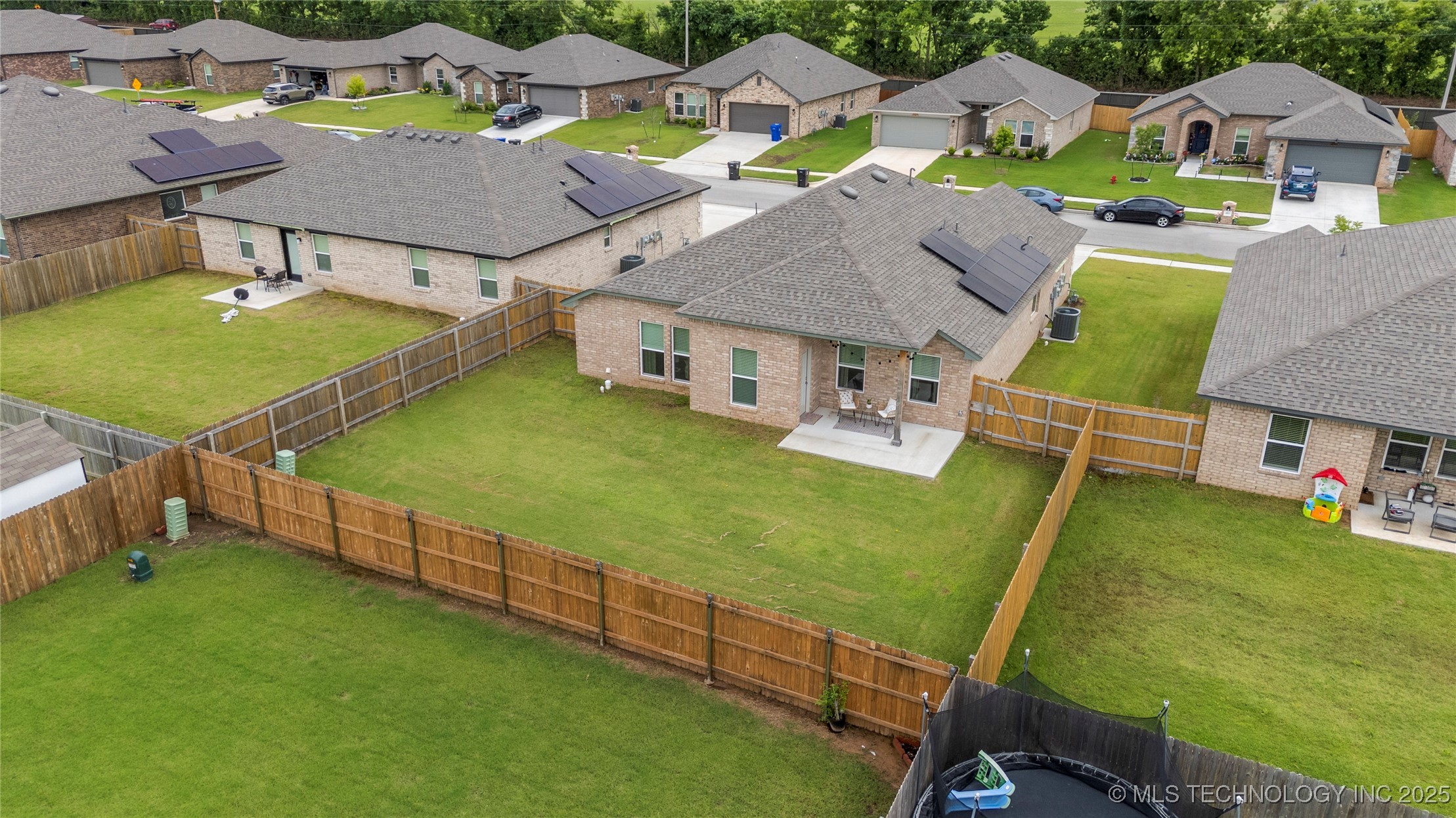 4904 E Galveston Place S