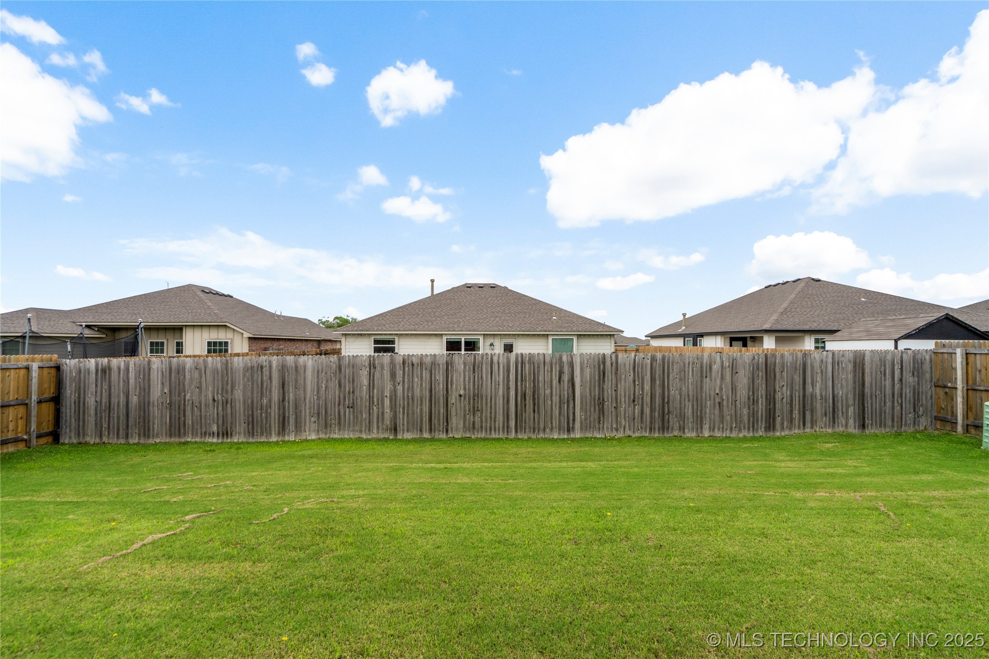 4904 E Galveston Place S