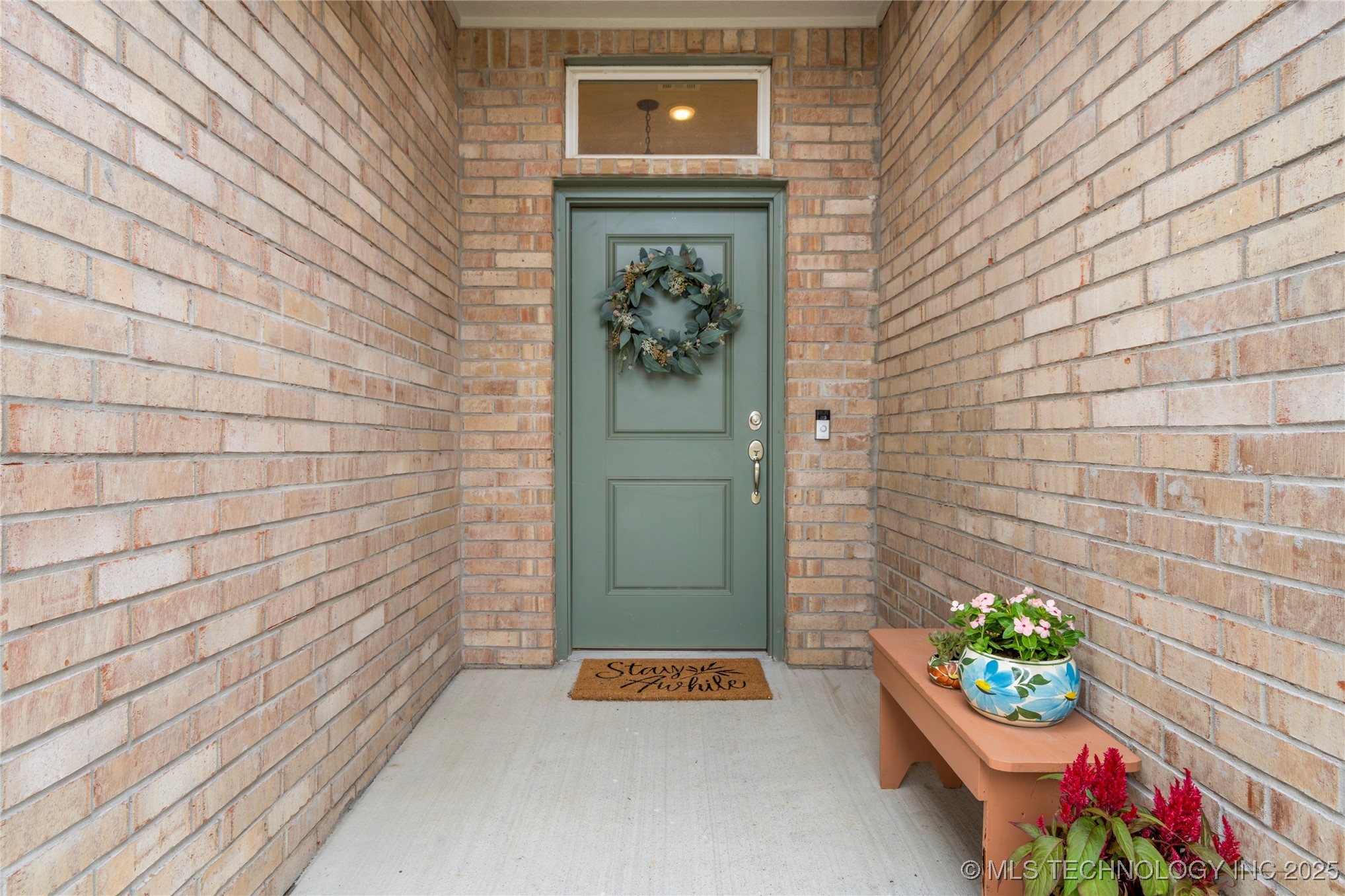 4904 E Galveston Place S