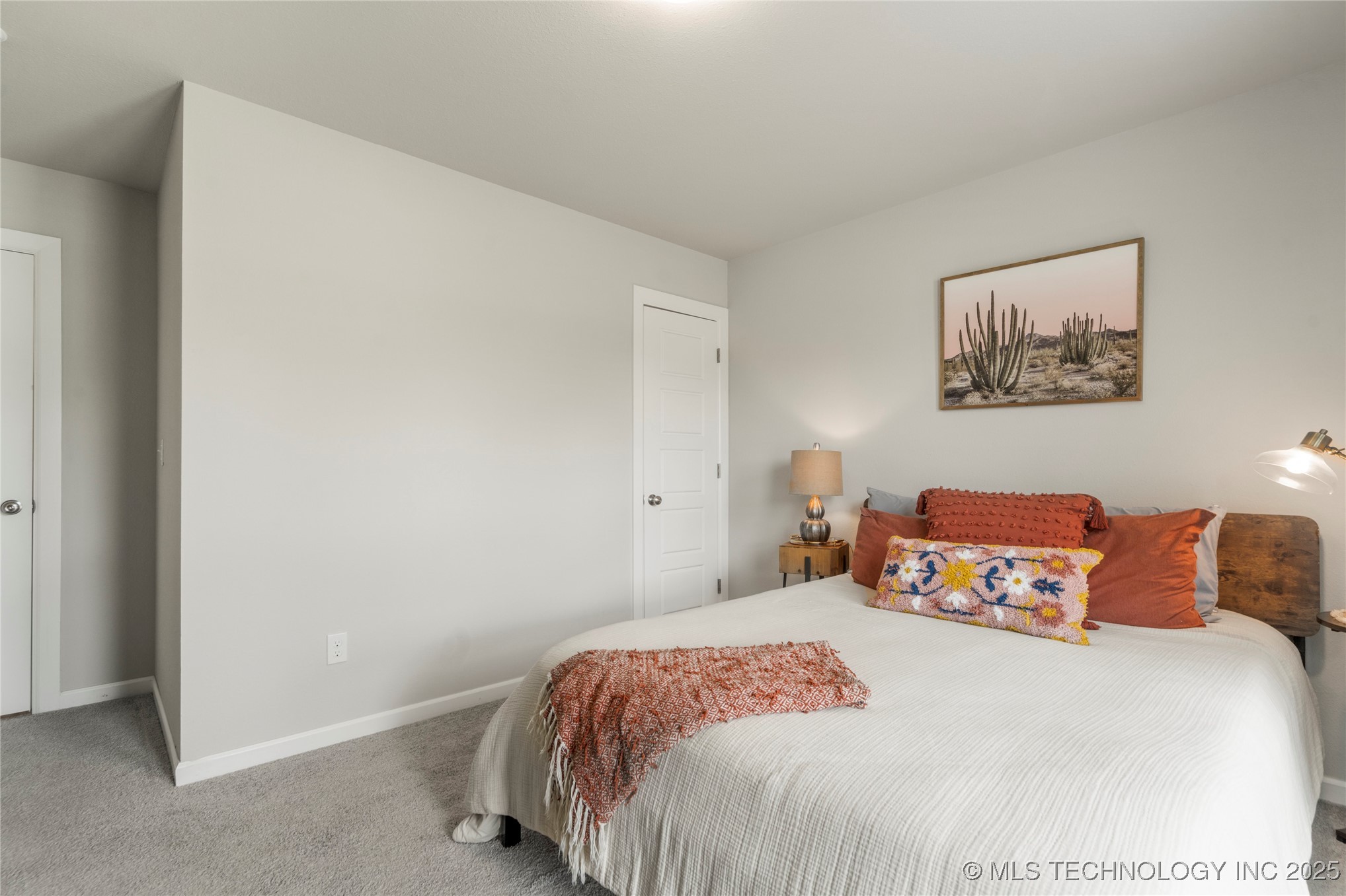 4904 E Galveston Place S