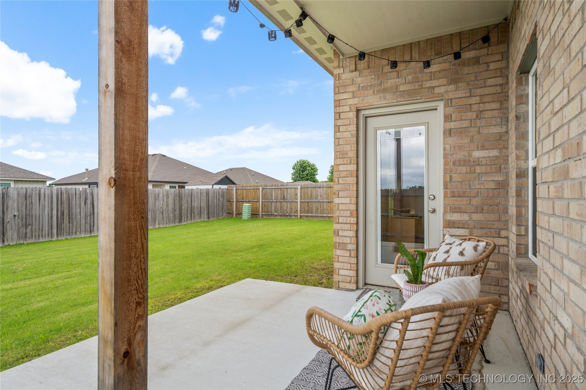 4904 E Galveston Place S