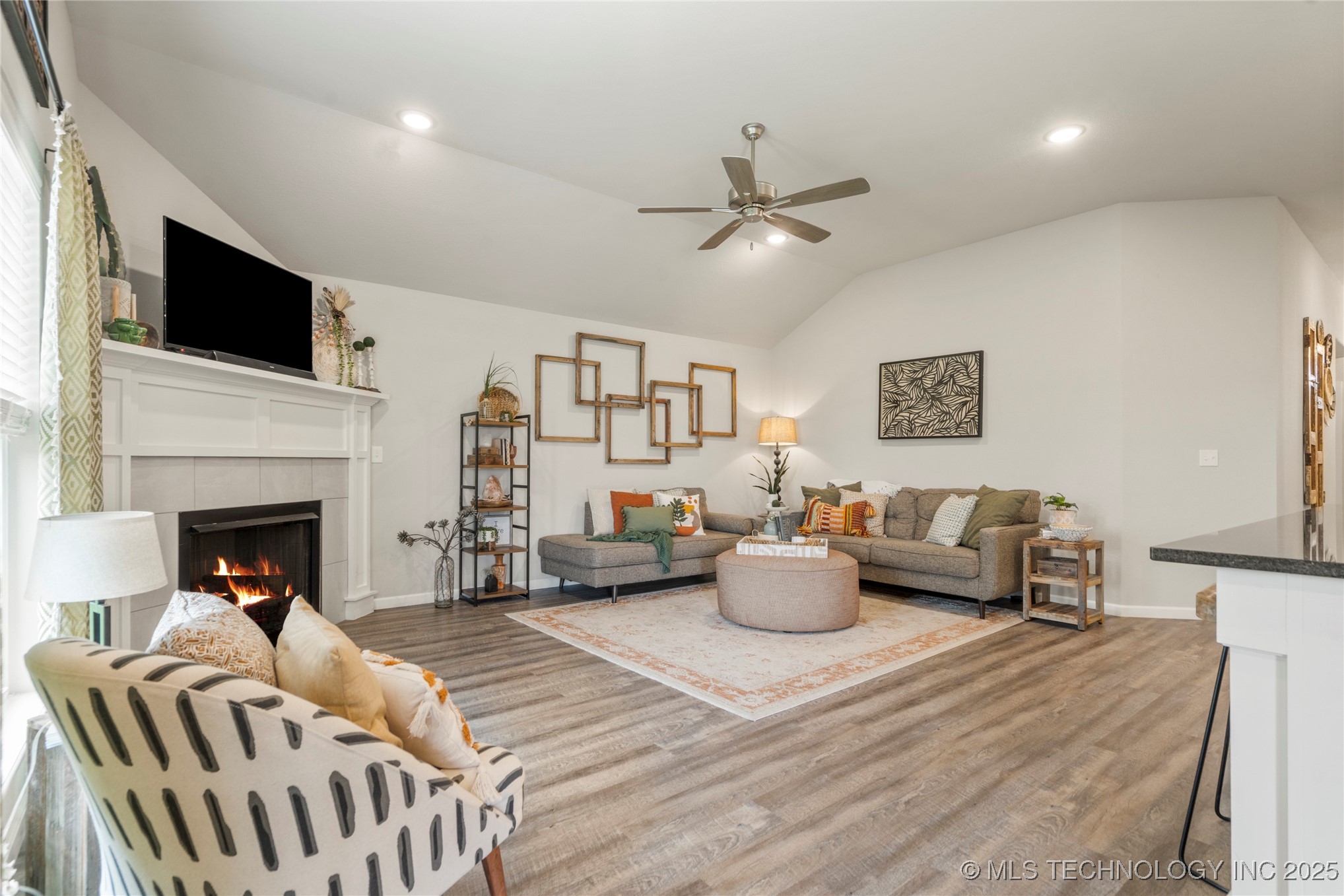 4904 E Galveston Place S