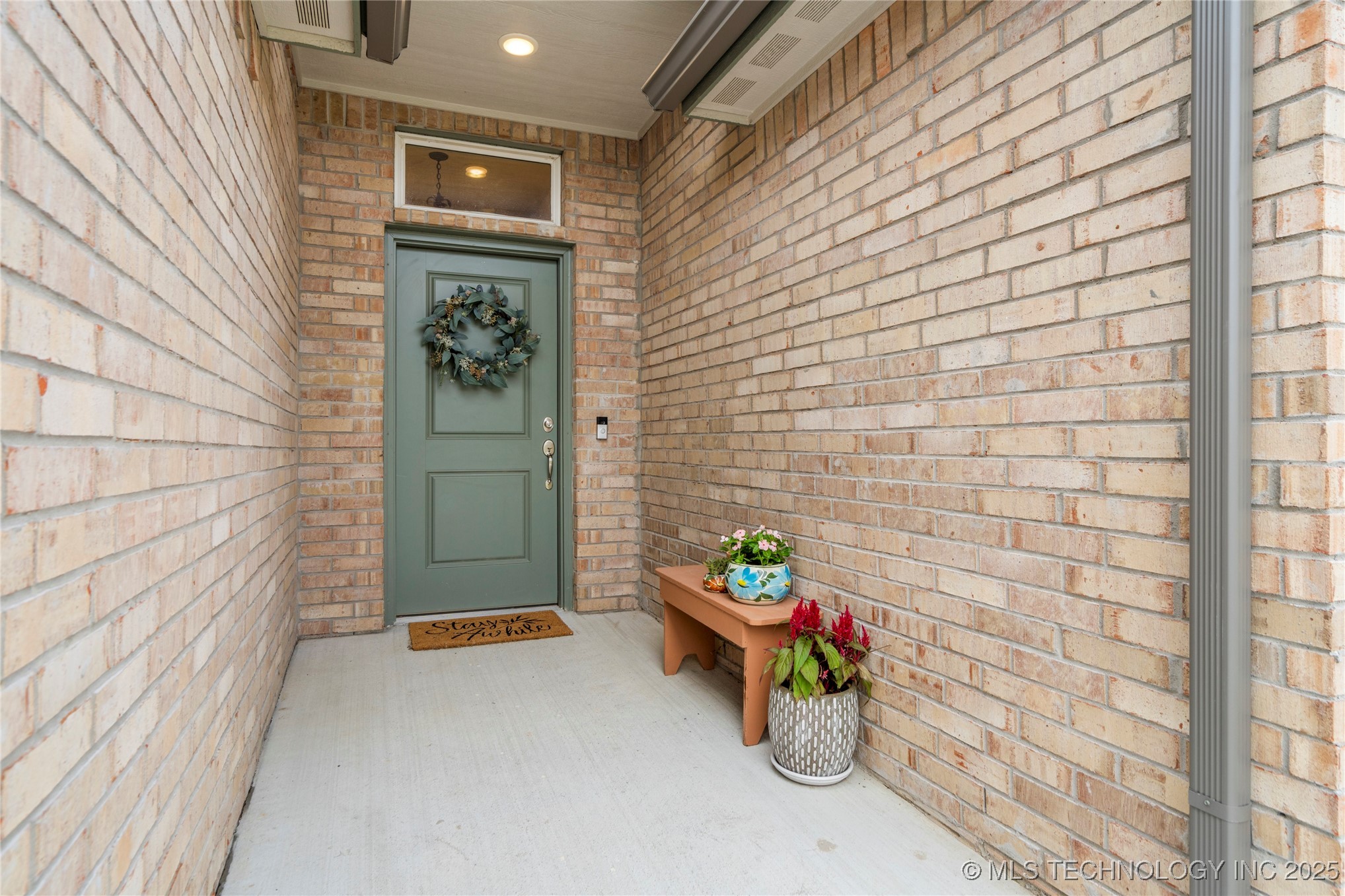 4904 E Galveston Place S