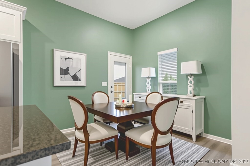 4904 E Galveston Place S