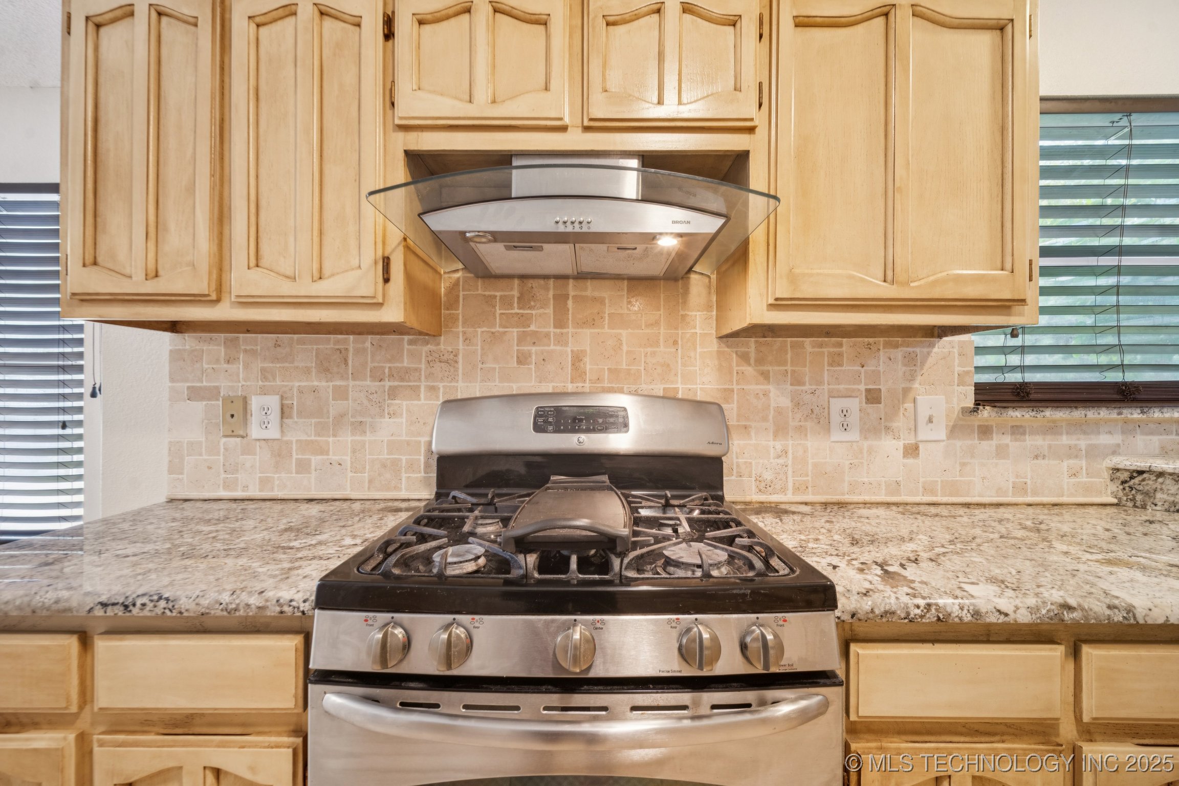 6603 S 107th Avenue E