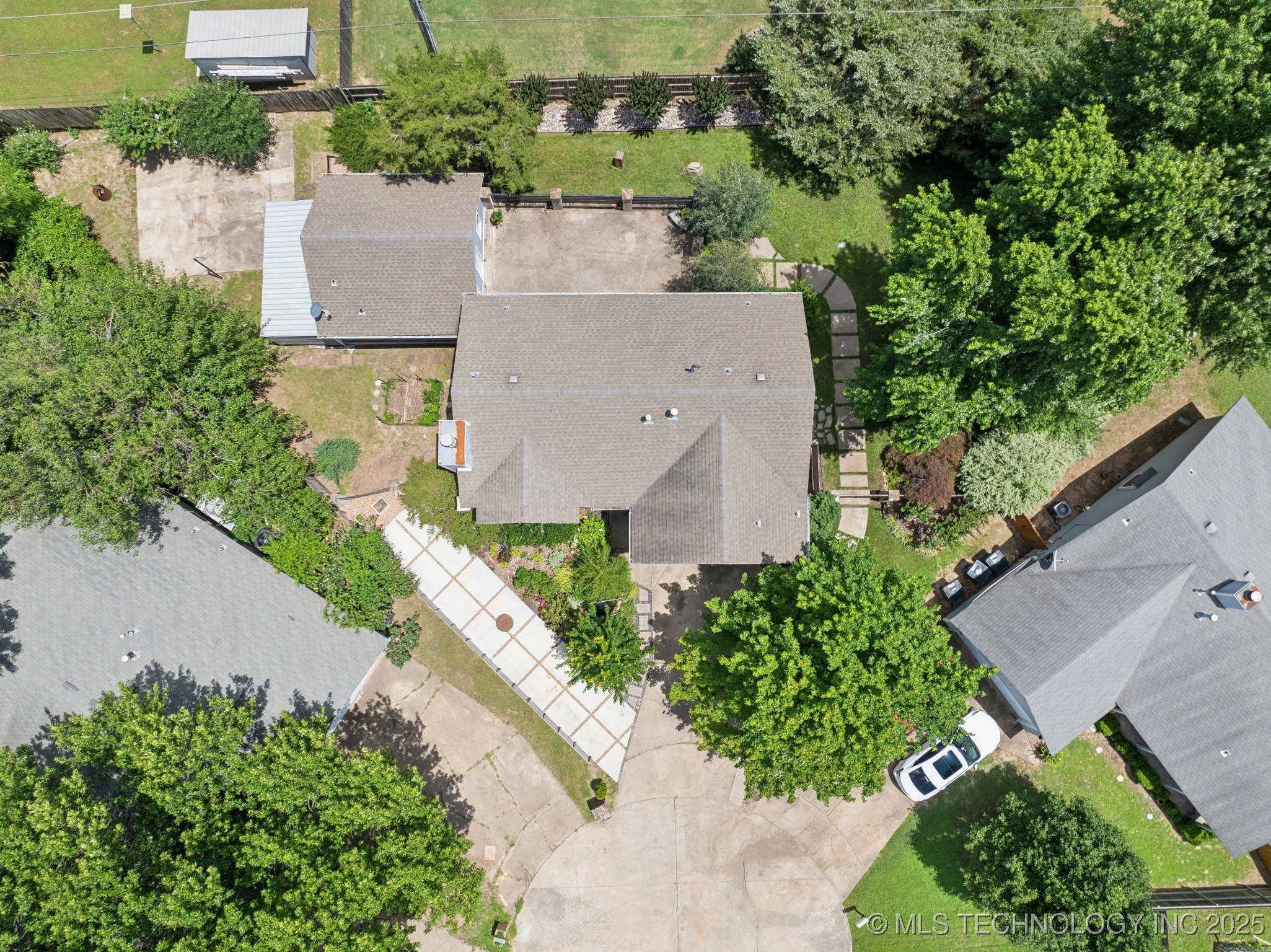 6603 S 107th Avenue E