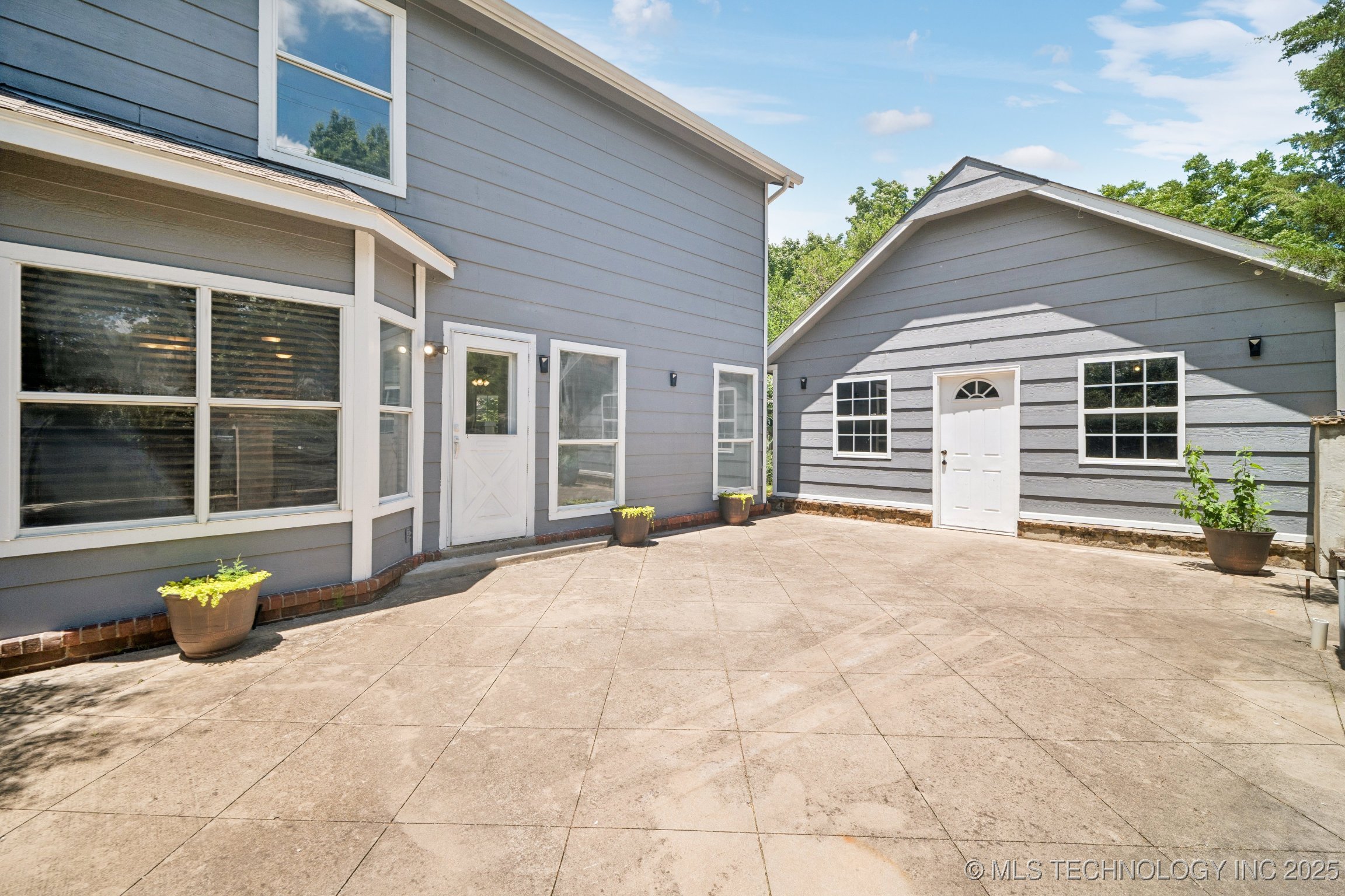 6603 S 107th Avenue E