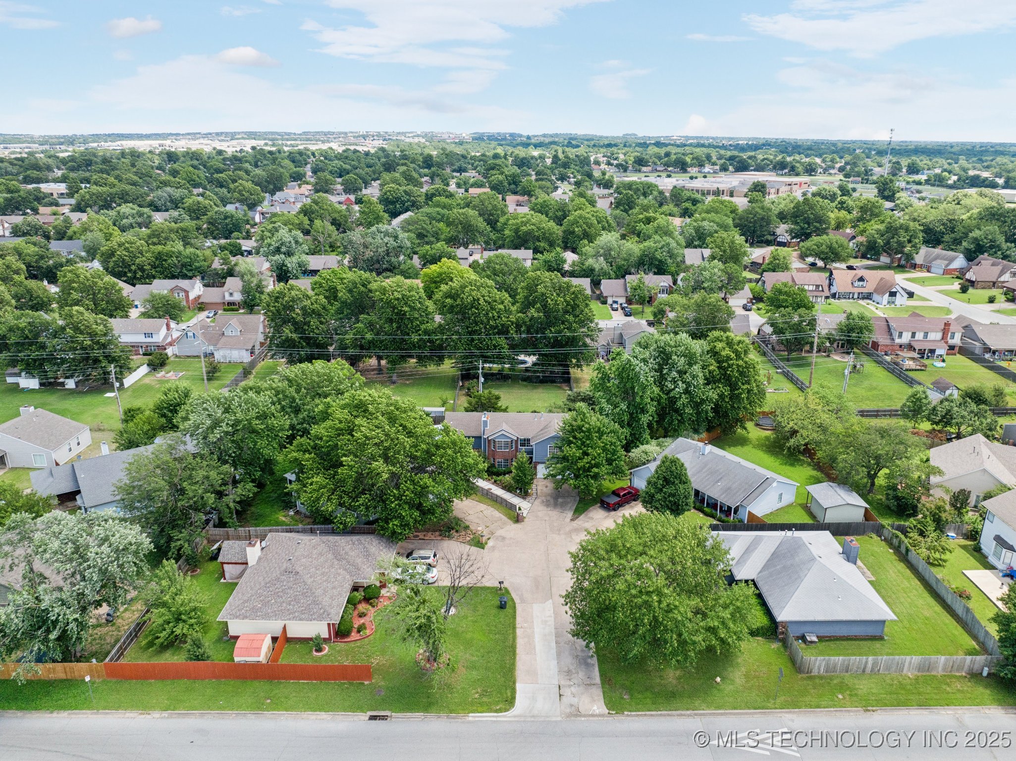 6603 S 107th Avenue E