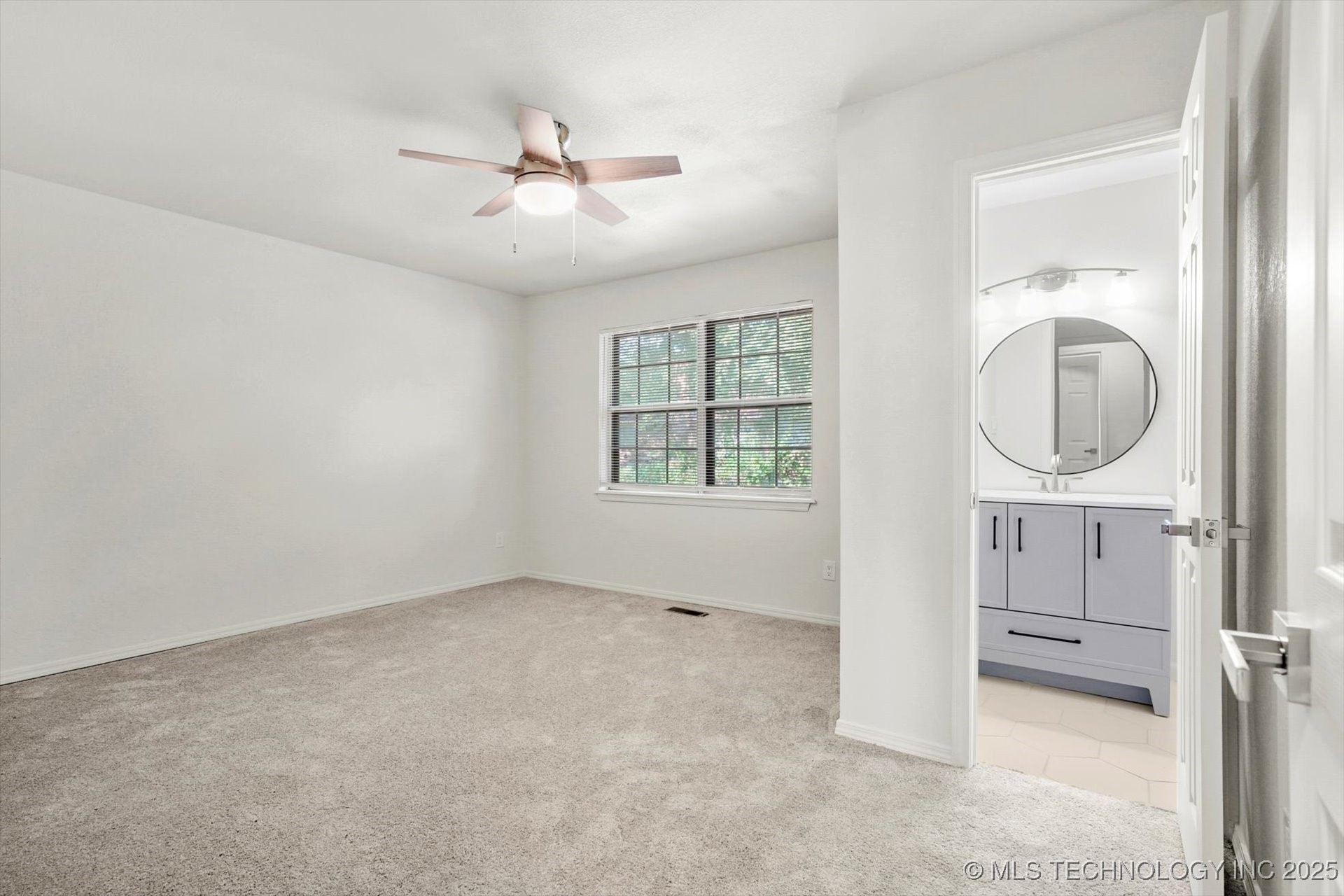 3104 S 115th East Avenue