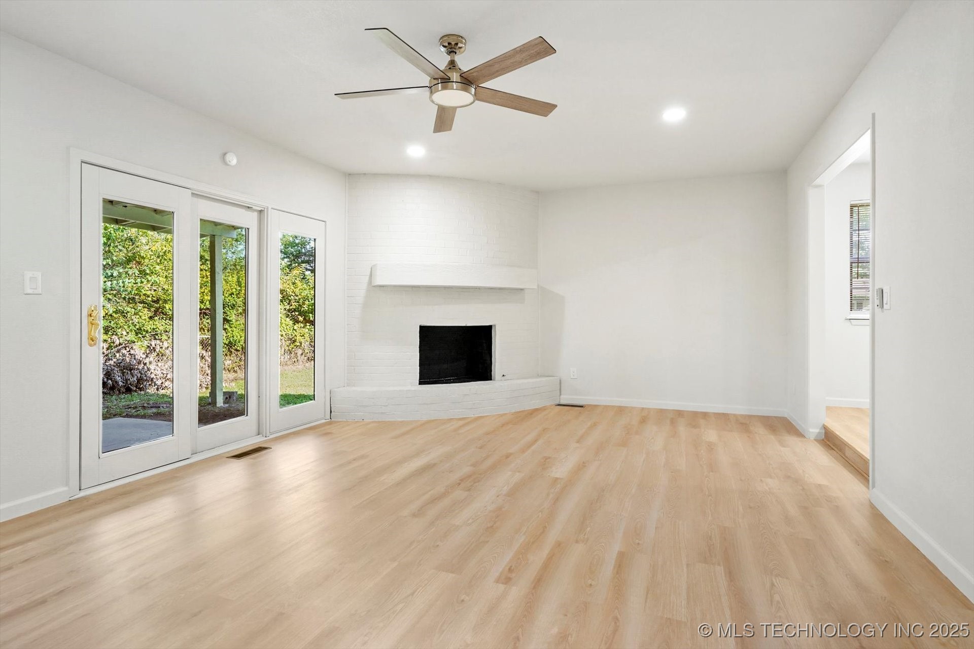 3104 S 115th East Avenue