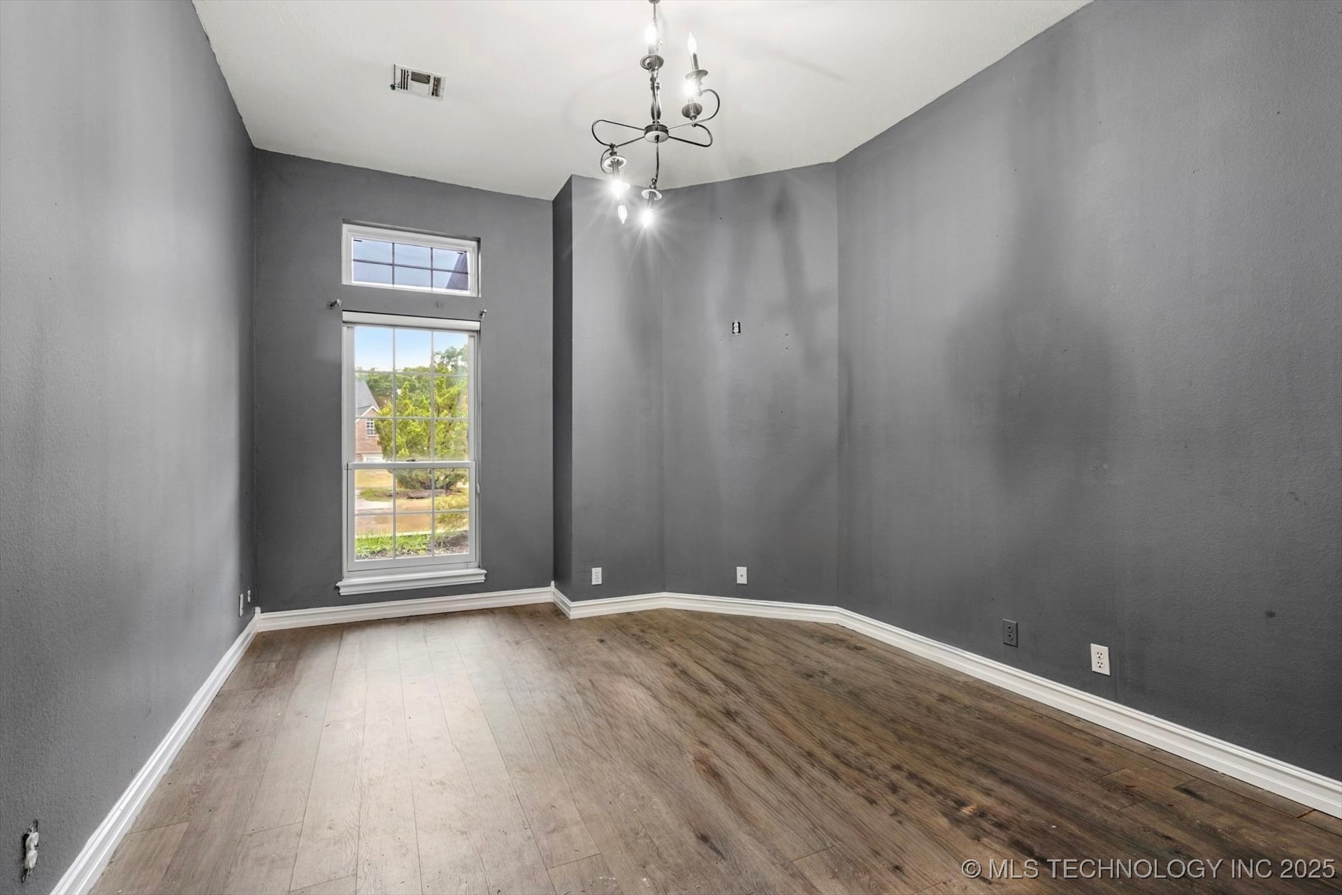 4003 S Rolling Oaks Drive