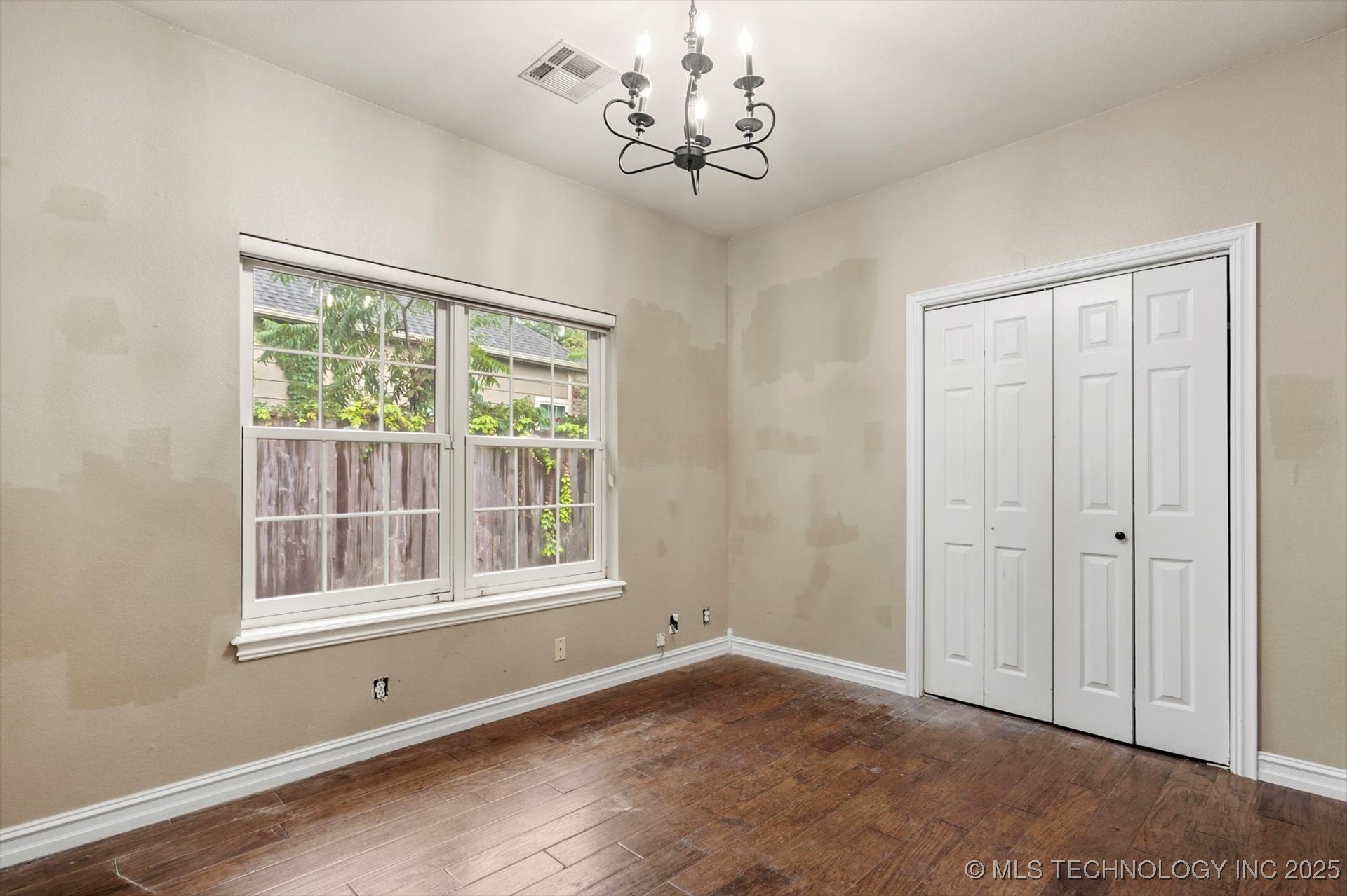 4003 S Rolling Oaks Drive