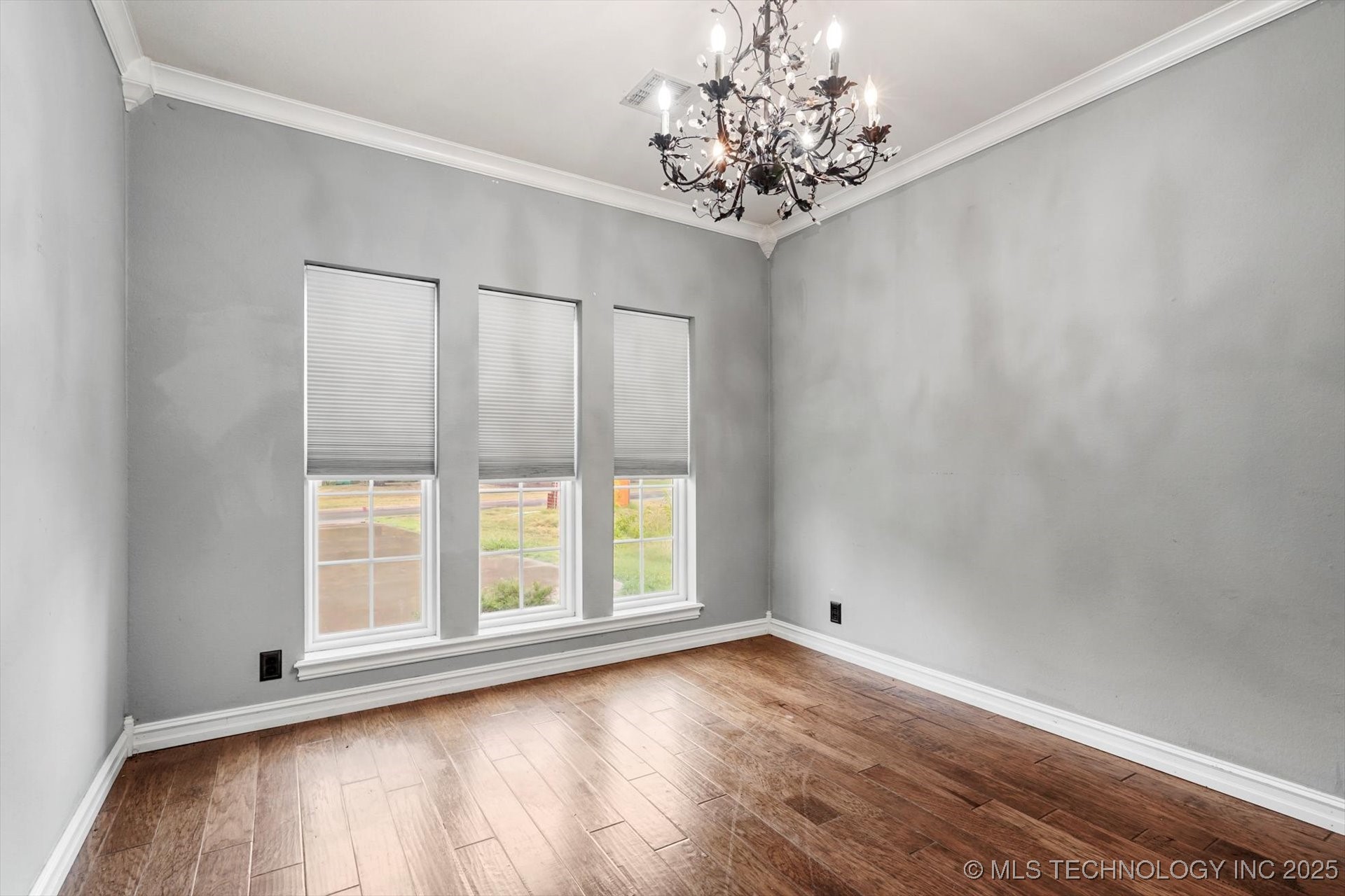 4003 S Rolling Oaks Drive