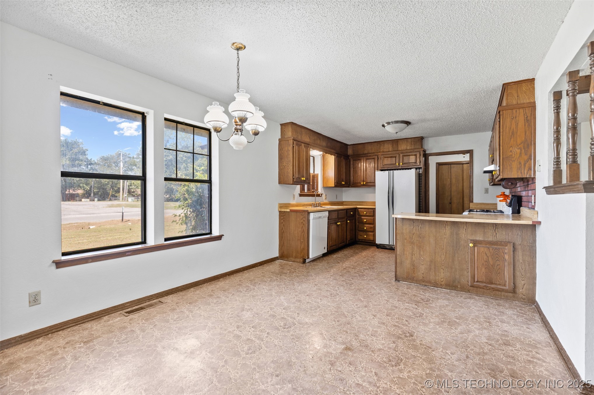 1100 N Oseuma Avenue C