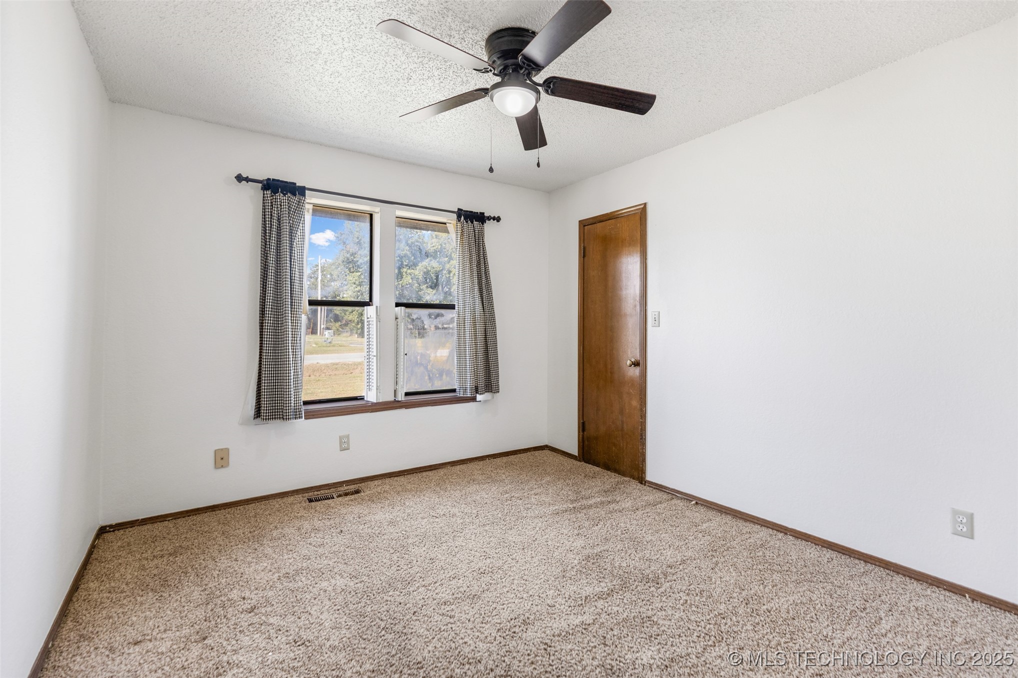 1100 N Oseuma Avenue C