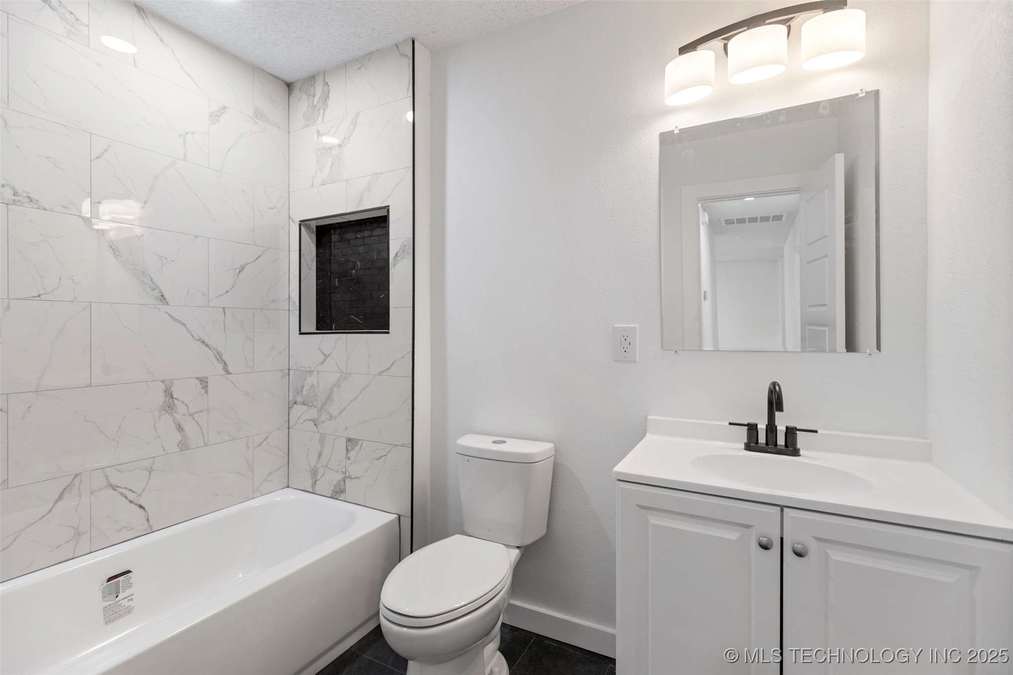 3817 S 109th East Avenue