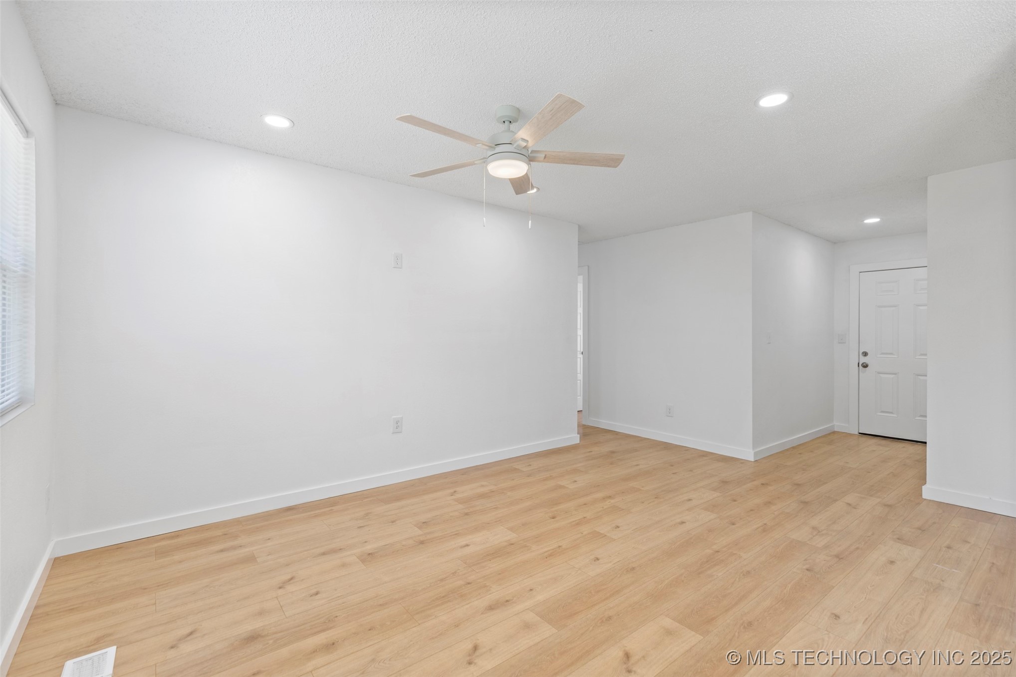 3817 S 109th East Avenue