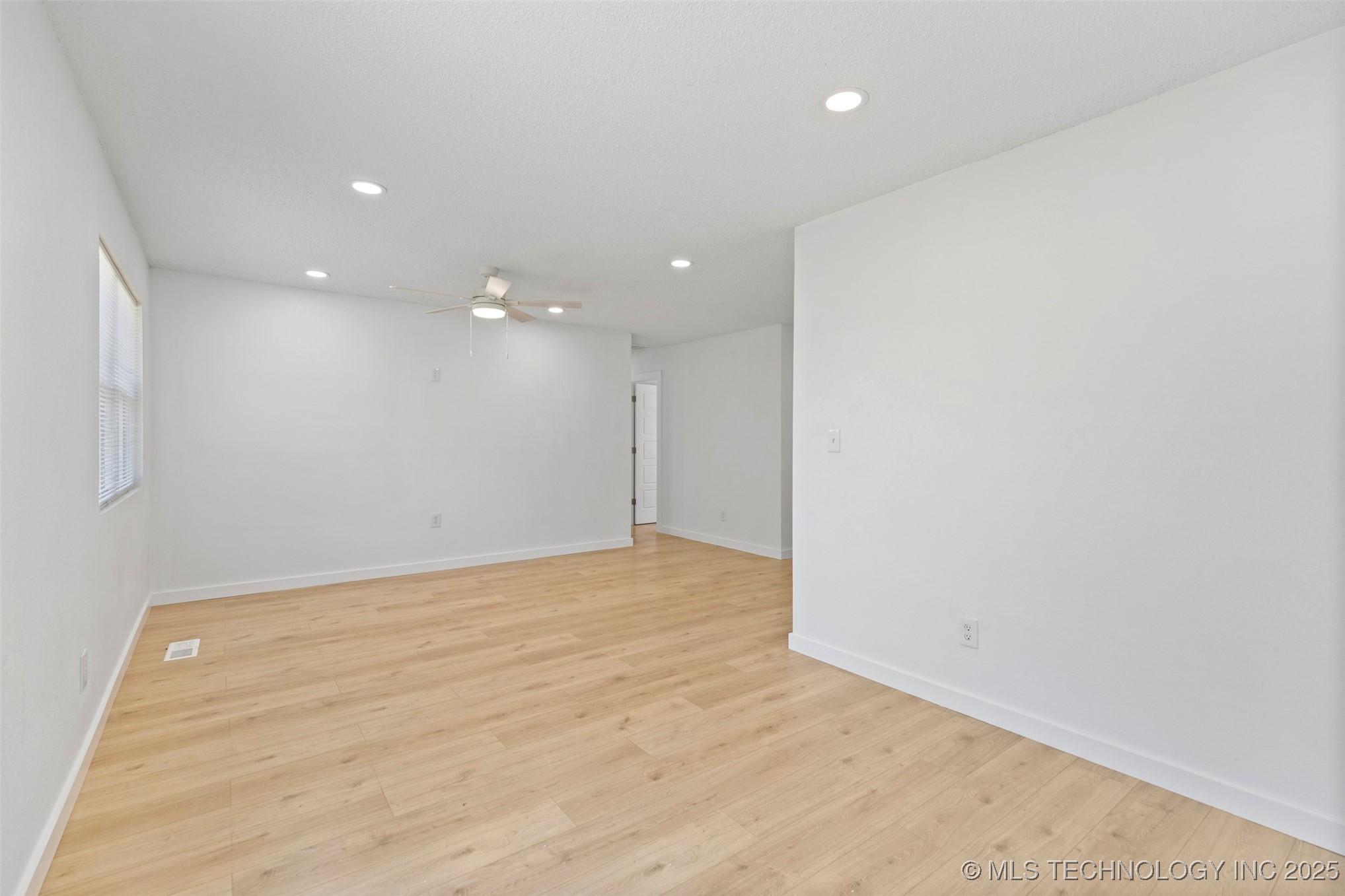 3817 S 109th East Avenue