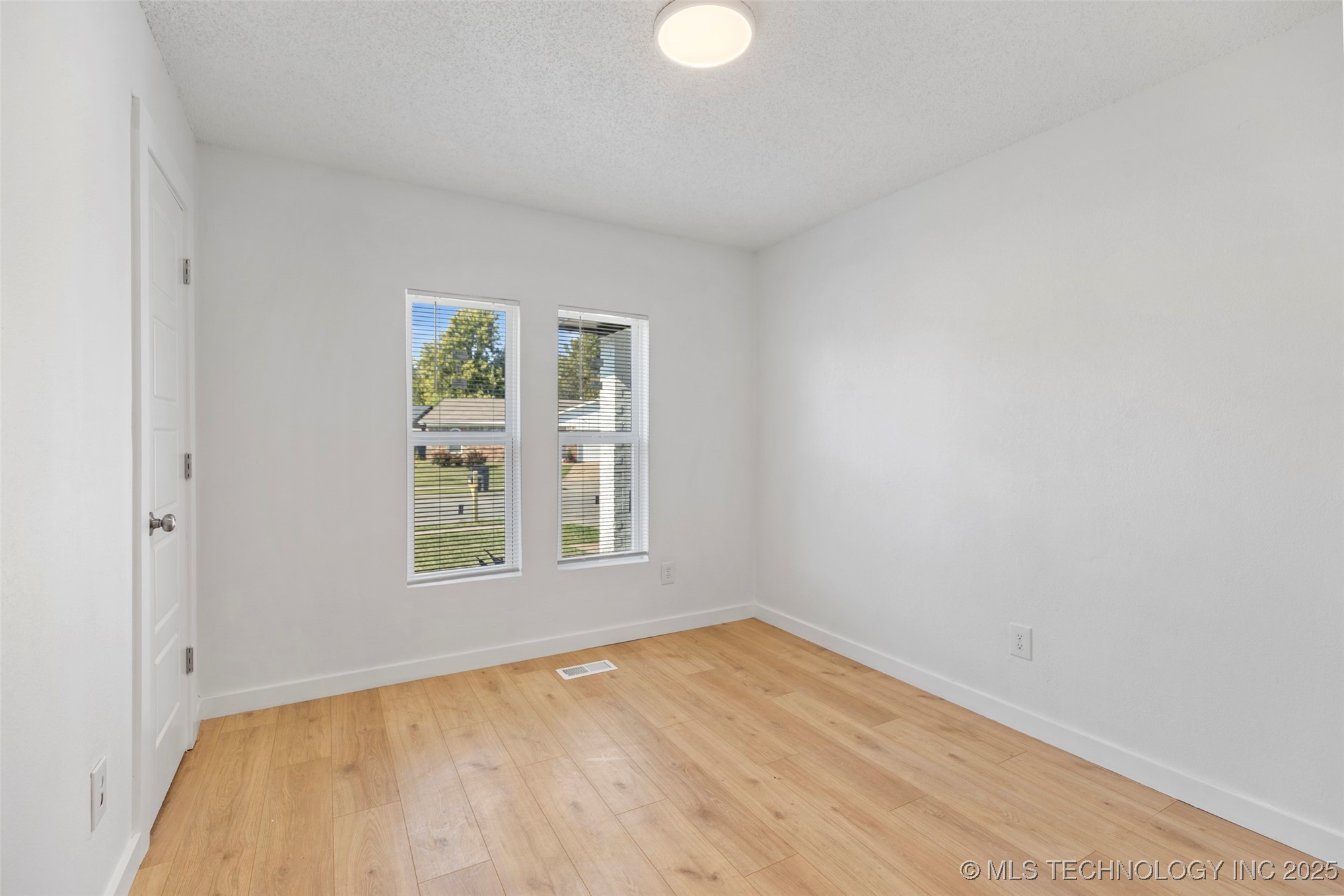 3817 S 109th East Avenue