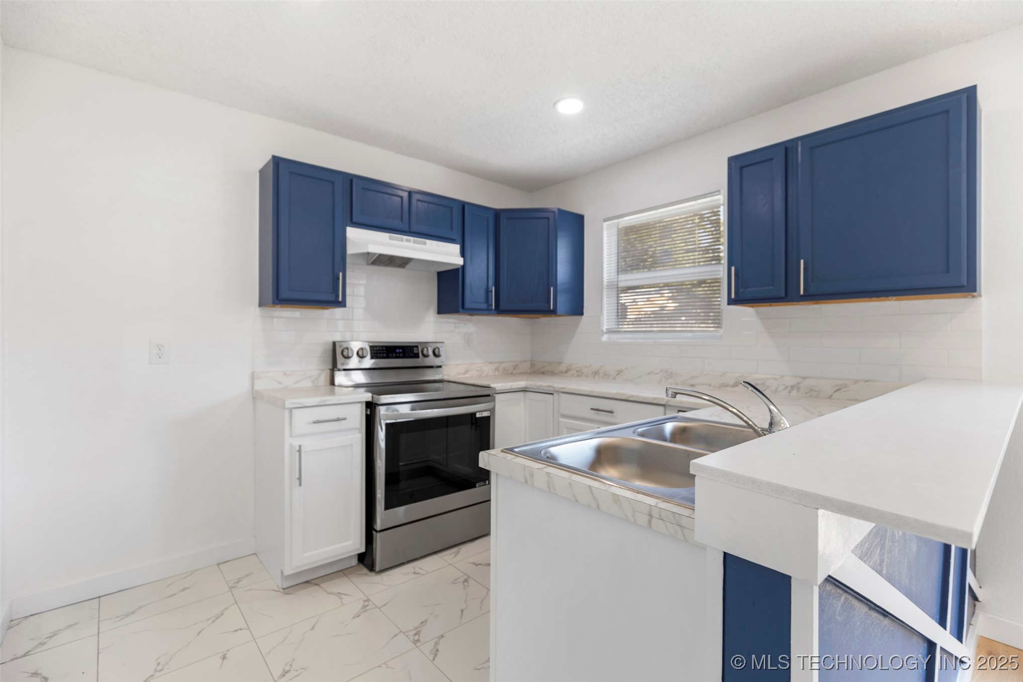 3817 S 109th East Avenue