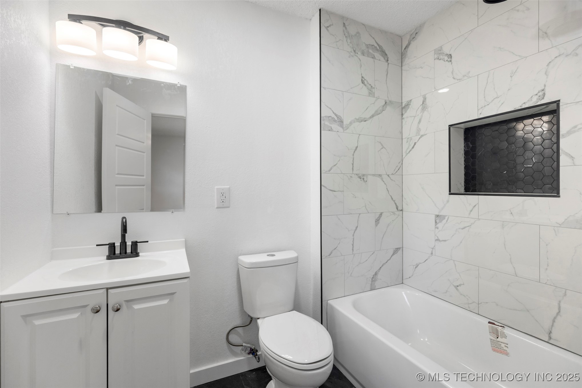 3817 S 109th East Avenue