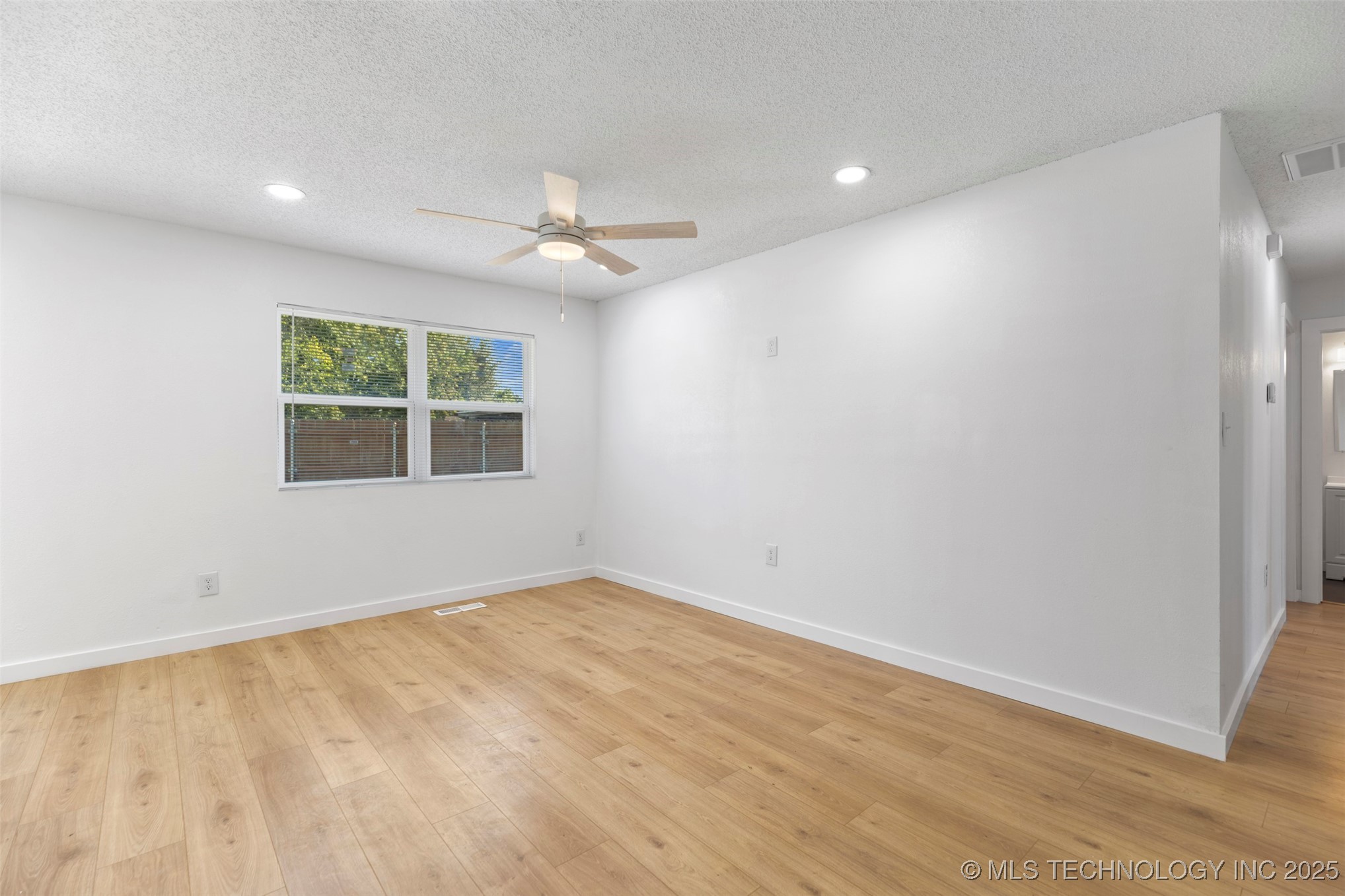 3817 S 109th East Avenue