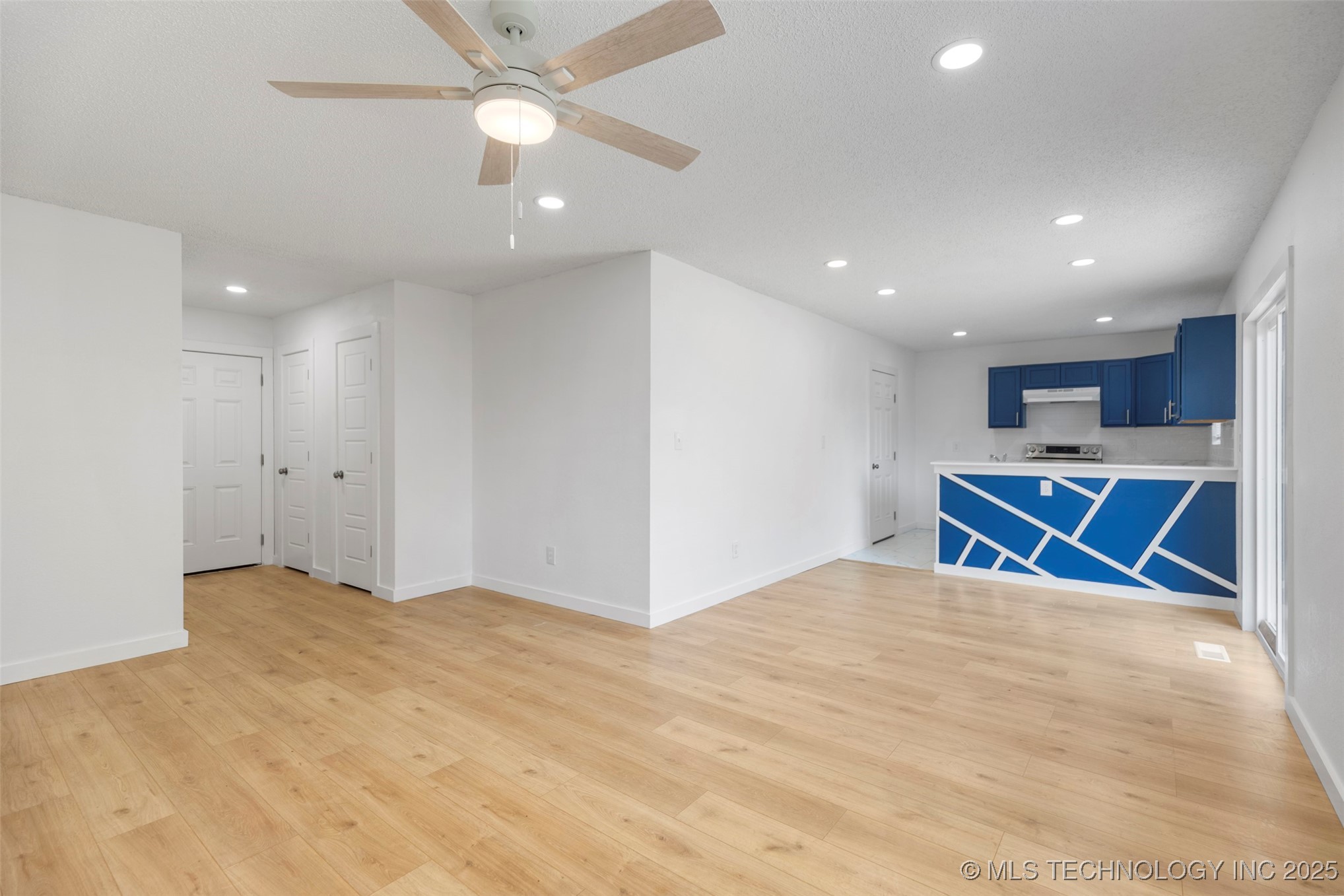 3817 S 109th East Avenue