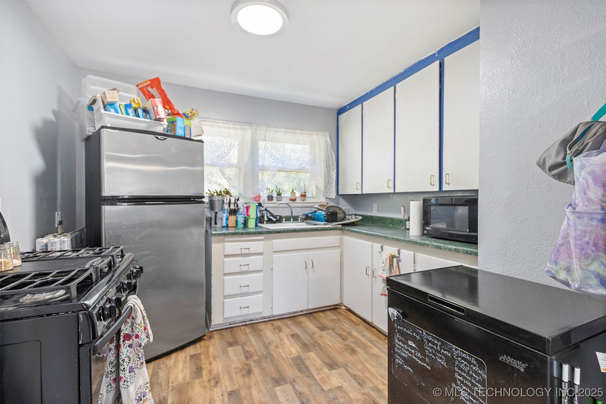 1223 N 76th East Avenue E