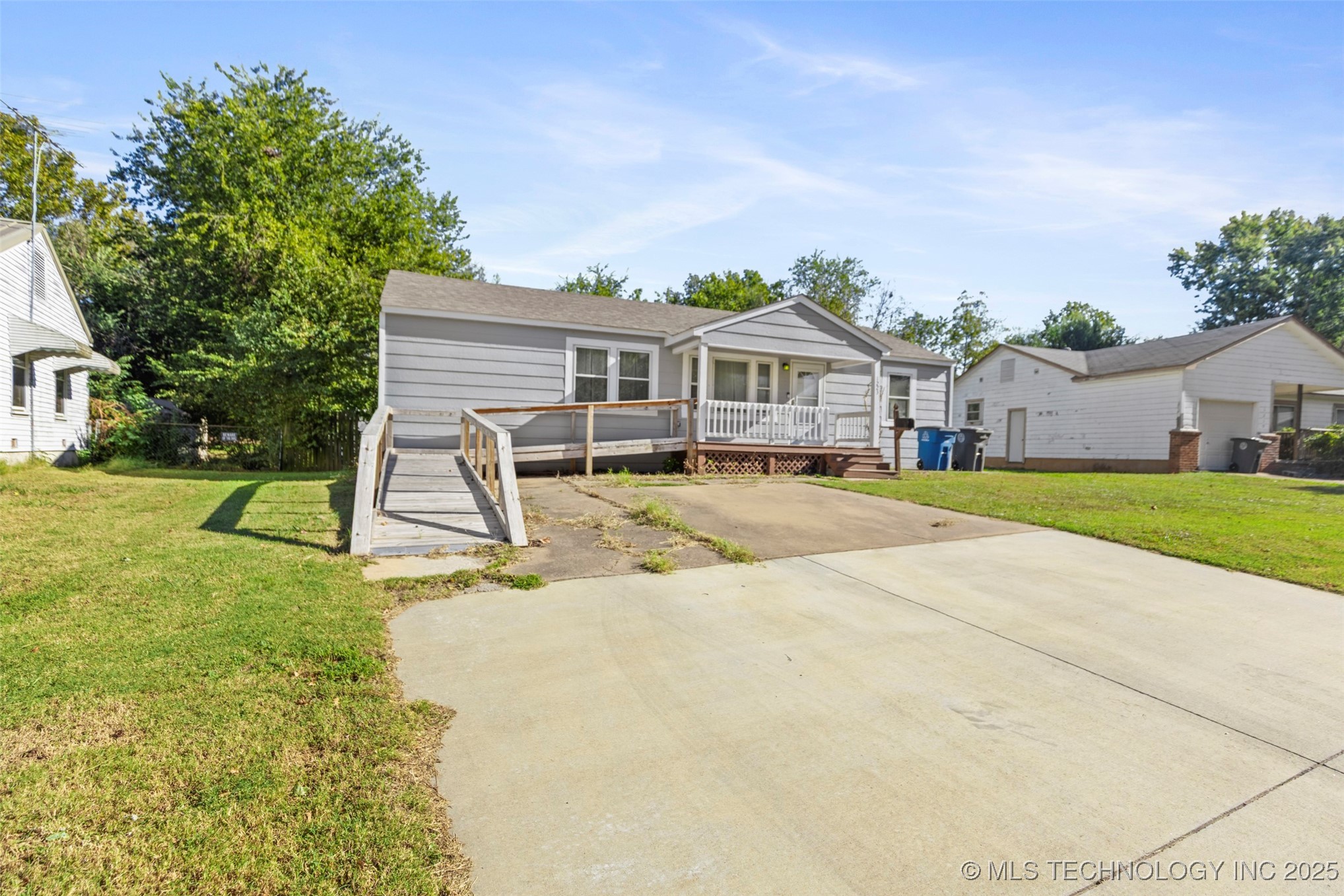 1223 N 76th East Avenue E