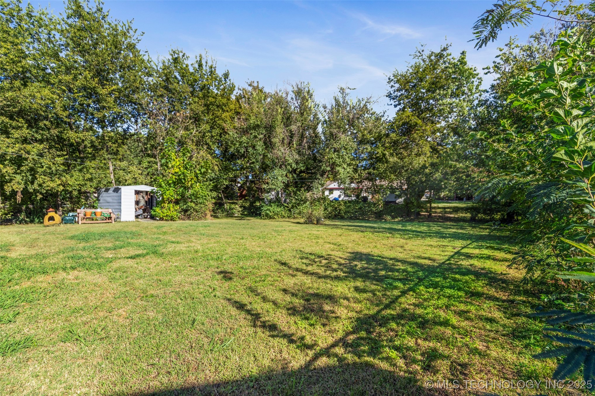 1223 N 76th East Avenue E