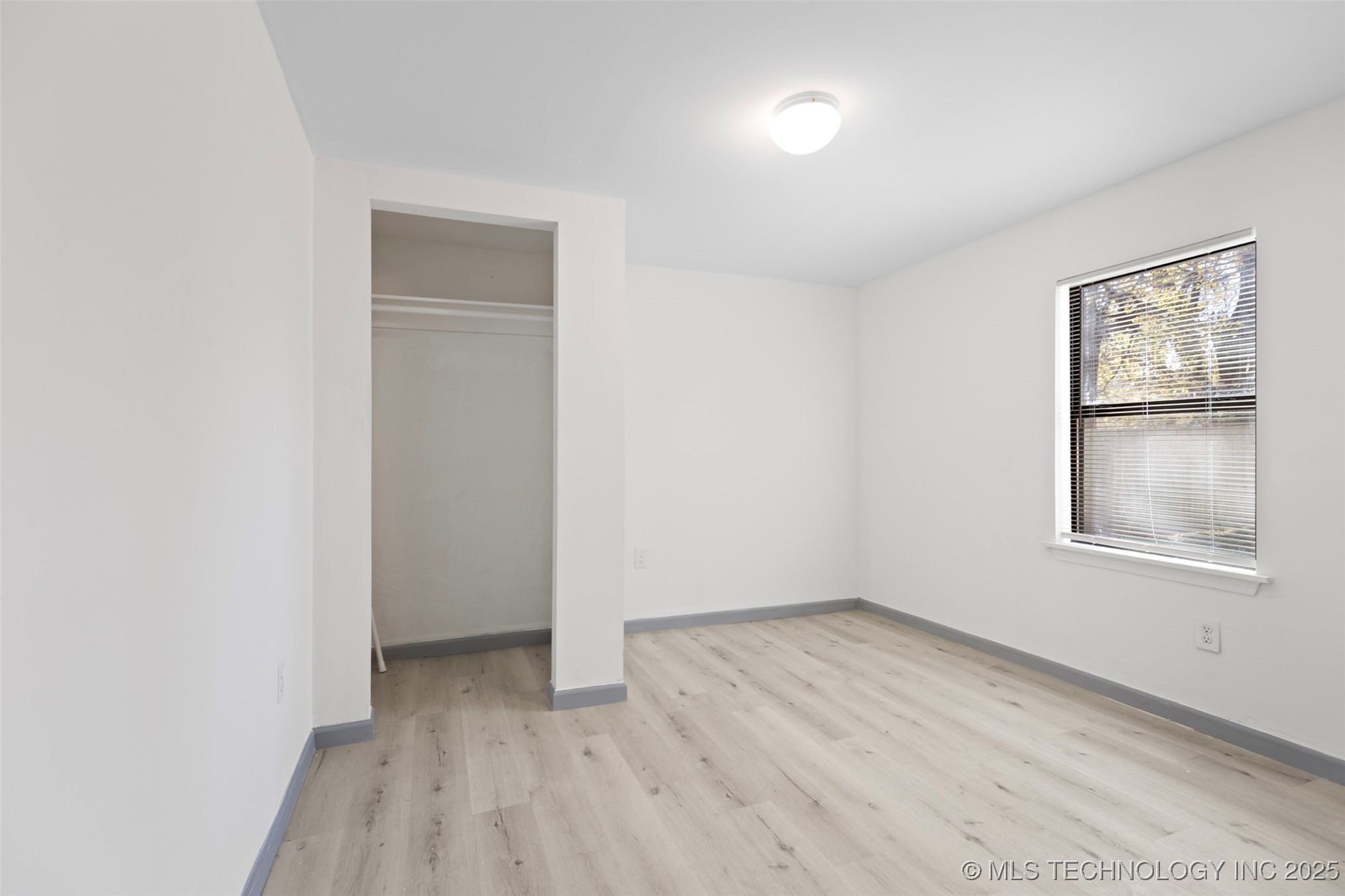 442 S 54th West Avenue