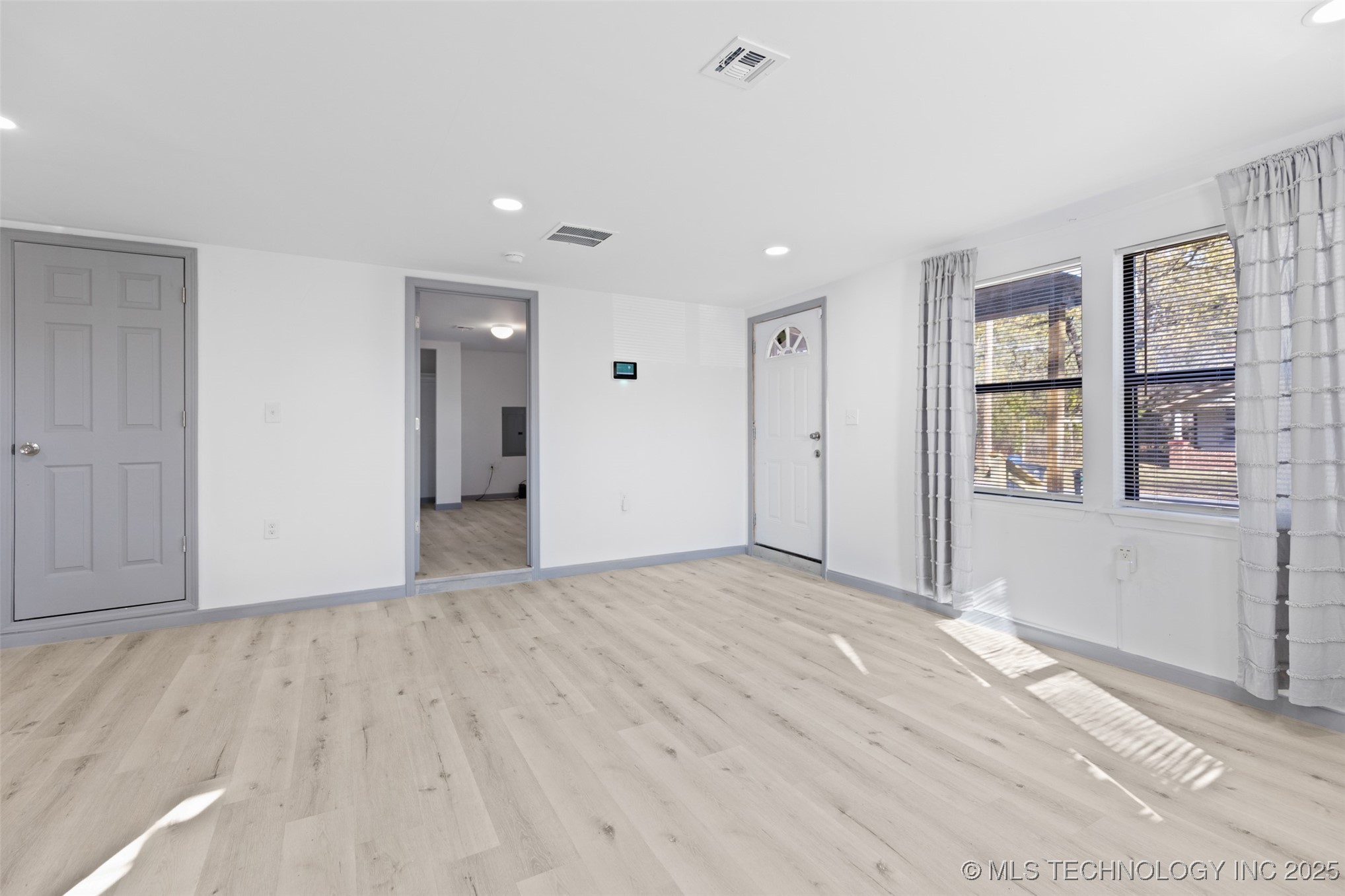 442 S 54th West Avenue